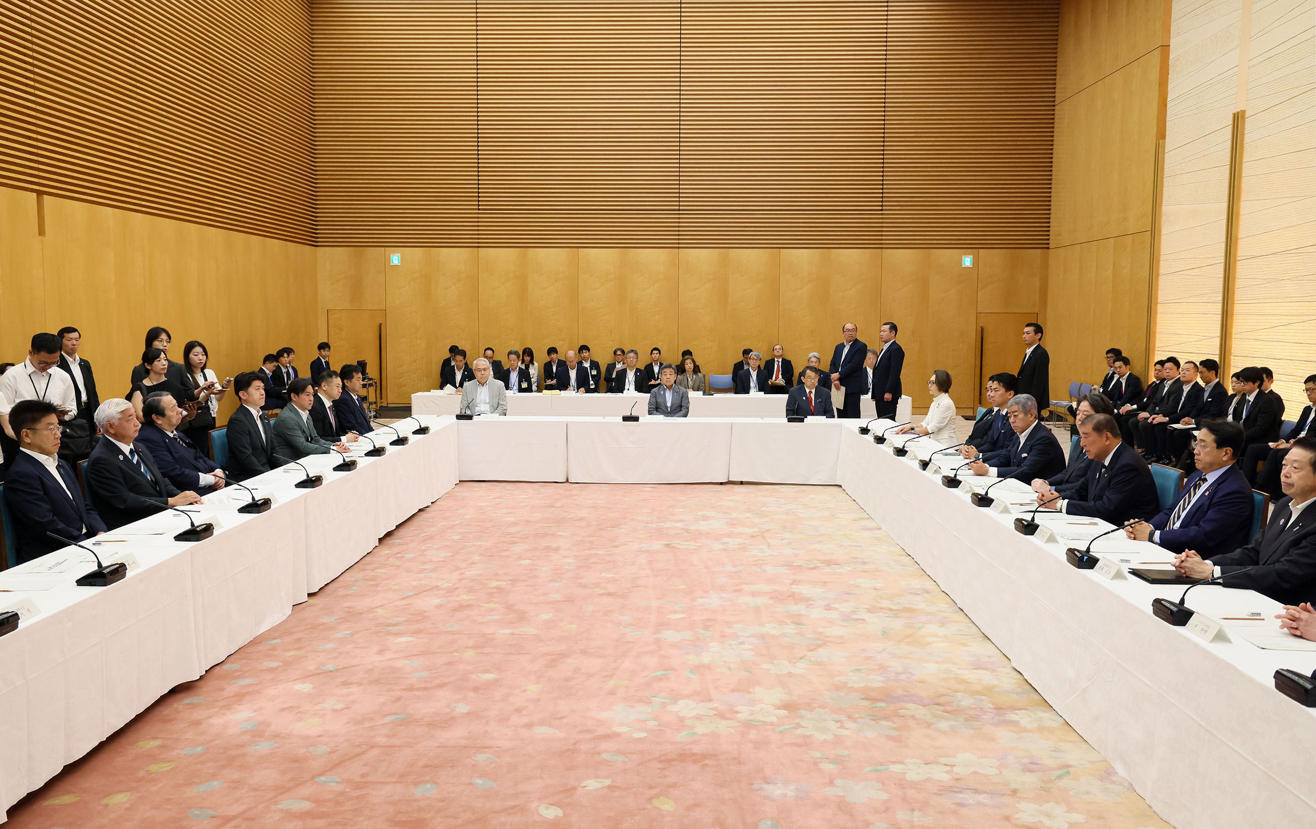 石破首相总结会议6