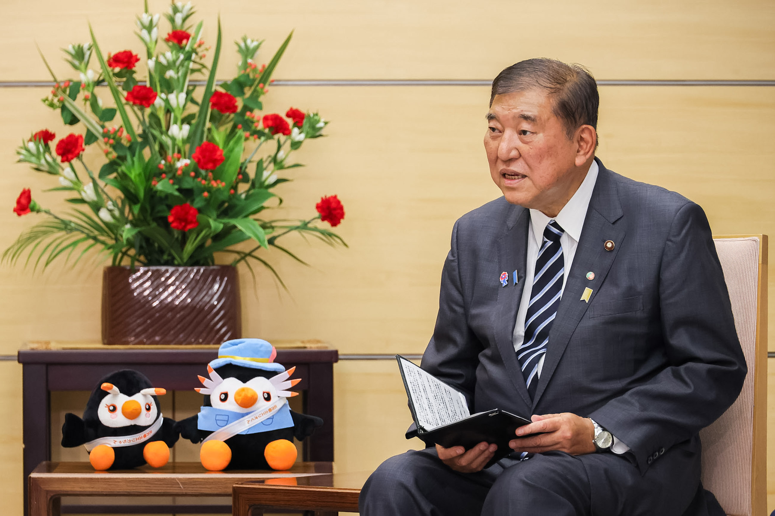 石破首相接受拜会5