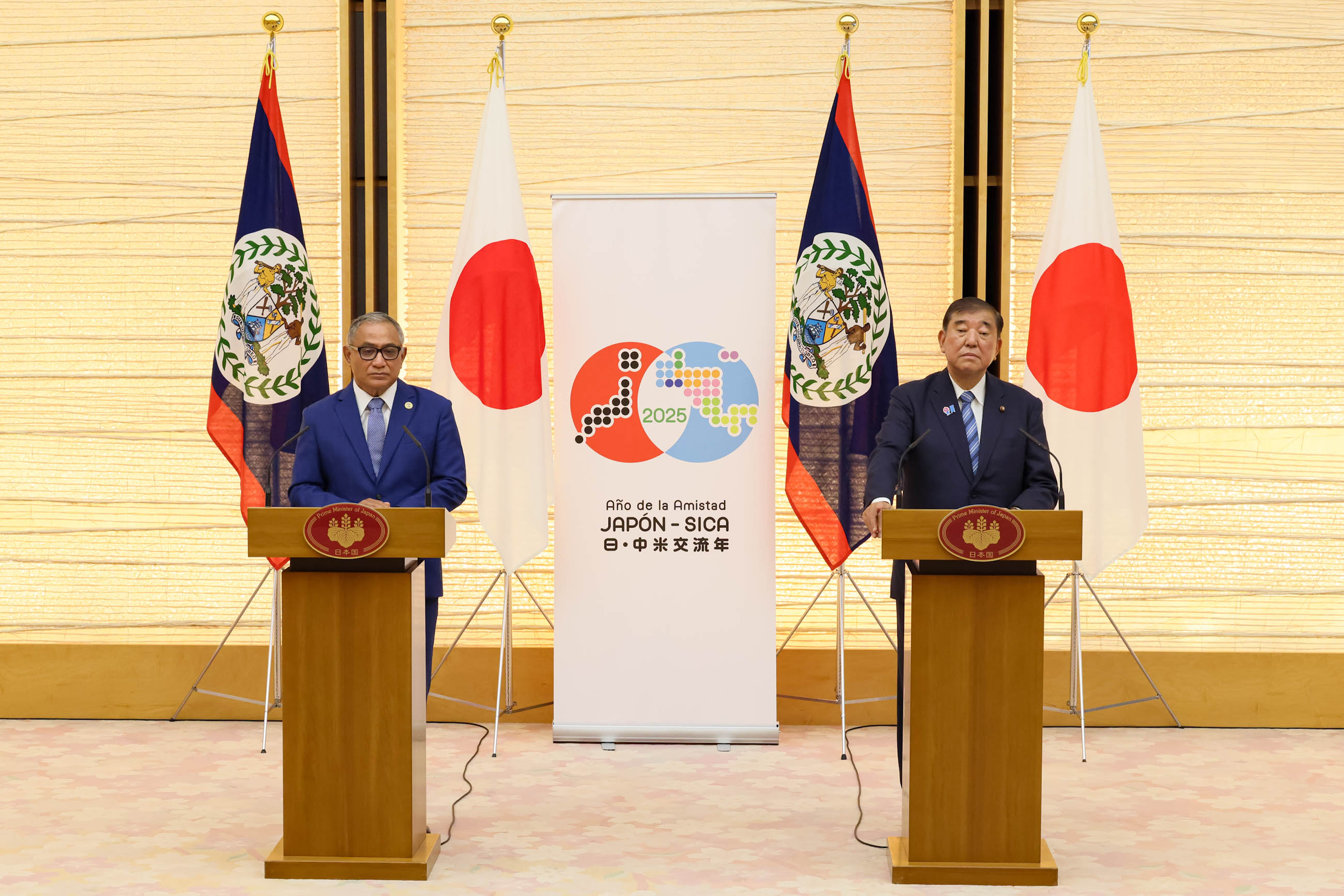 联合记者发布会1