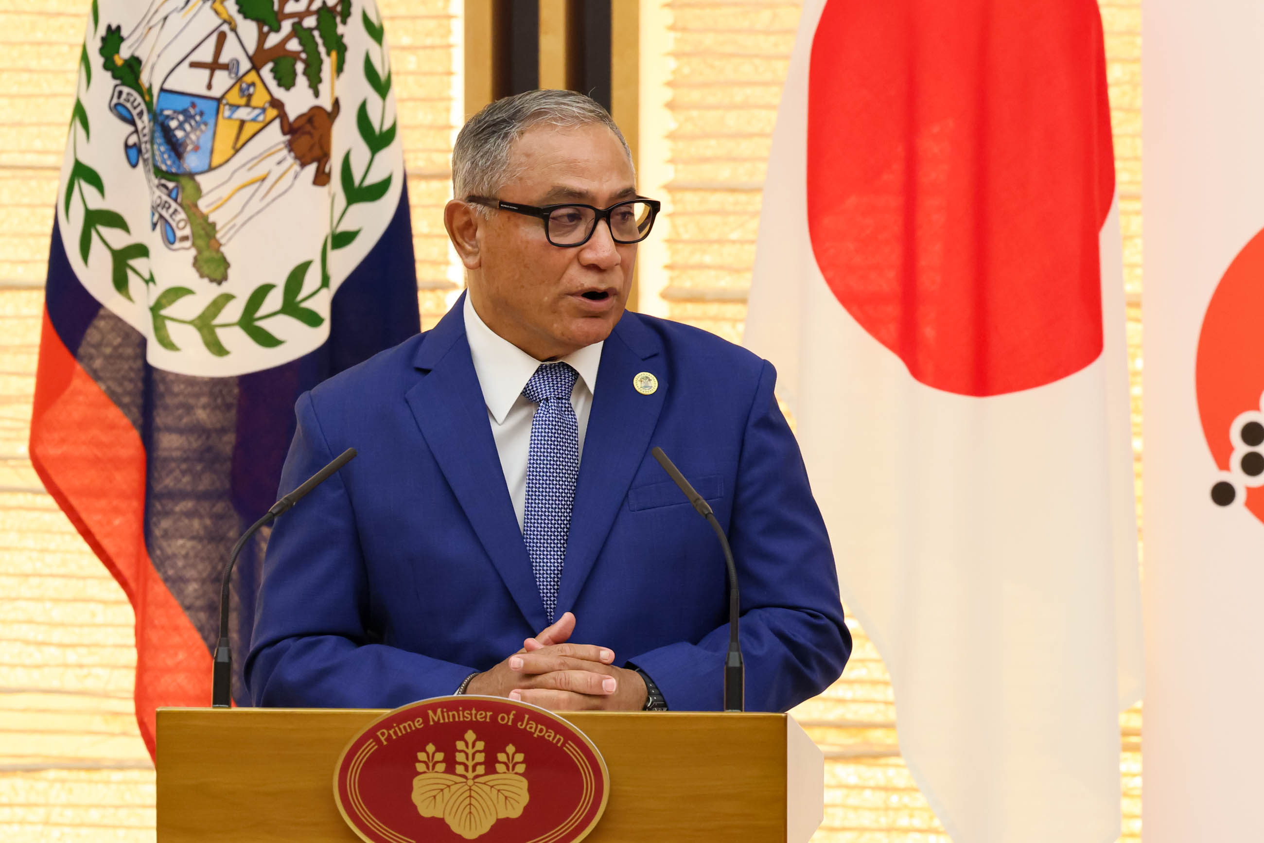 联合记者发布会3