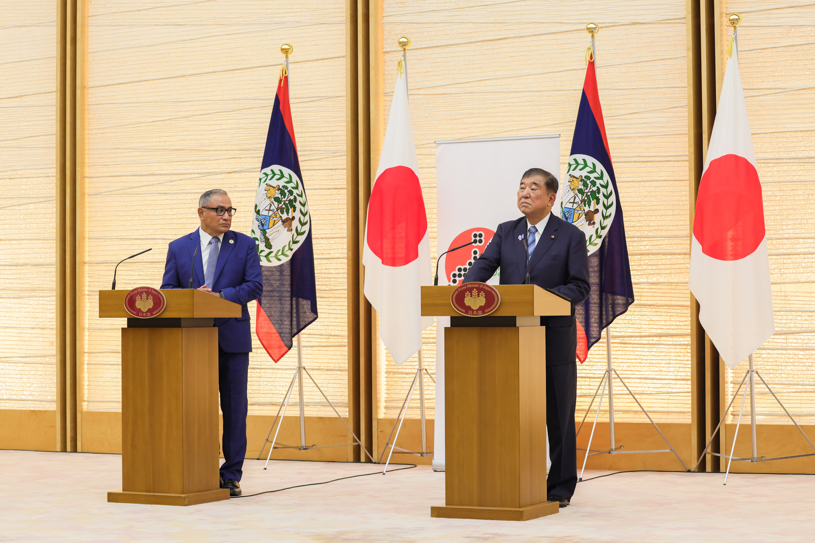 联合记者发布会4