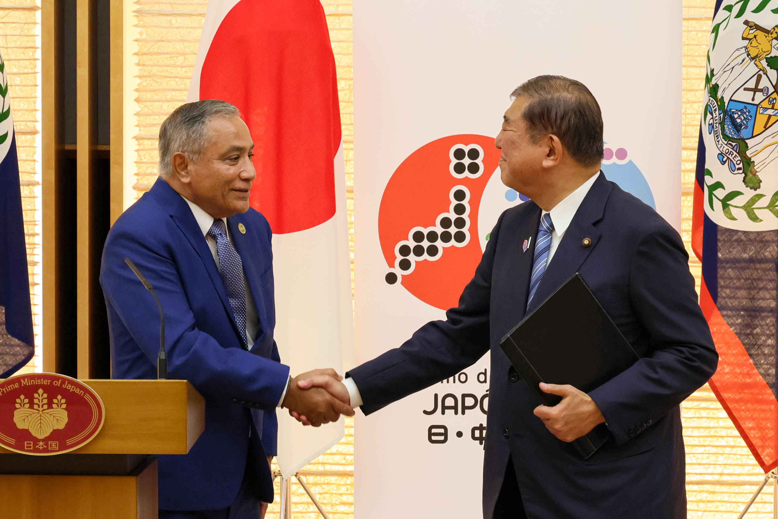 联合记者发布会7