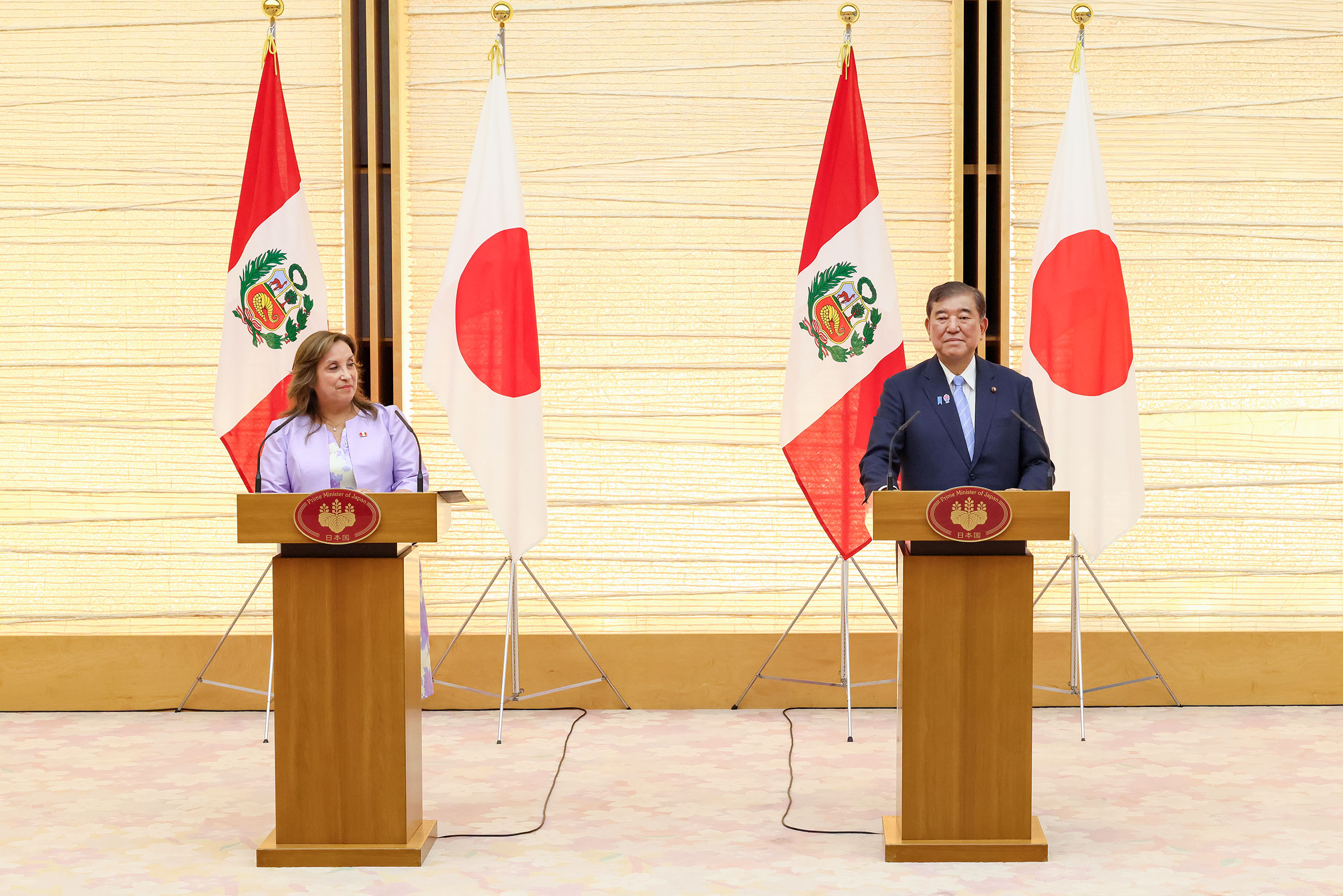 联合记者发布会2