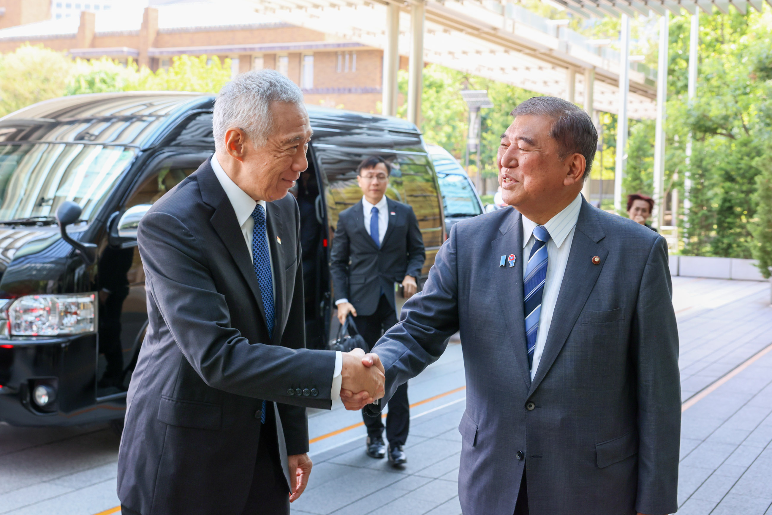 石破首相迎接李显龙国务资政1