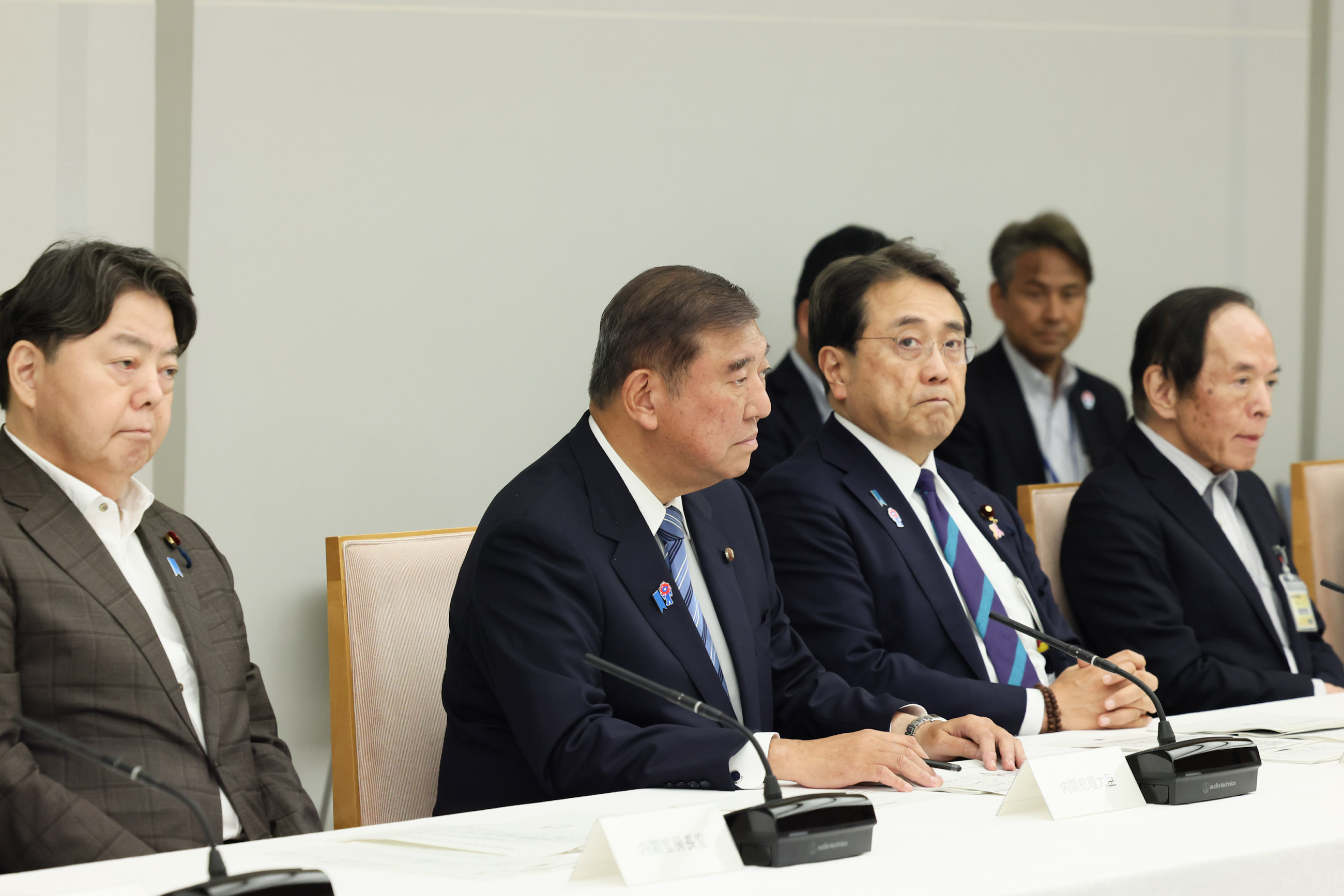 出席月例经济报告等相关阁僚会议