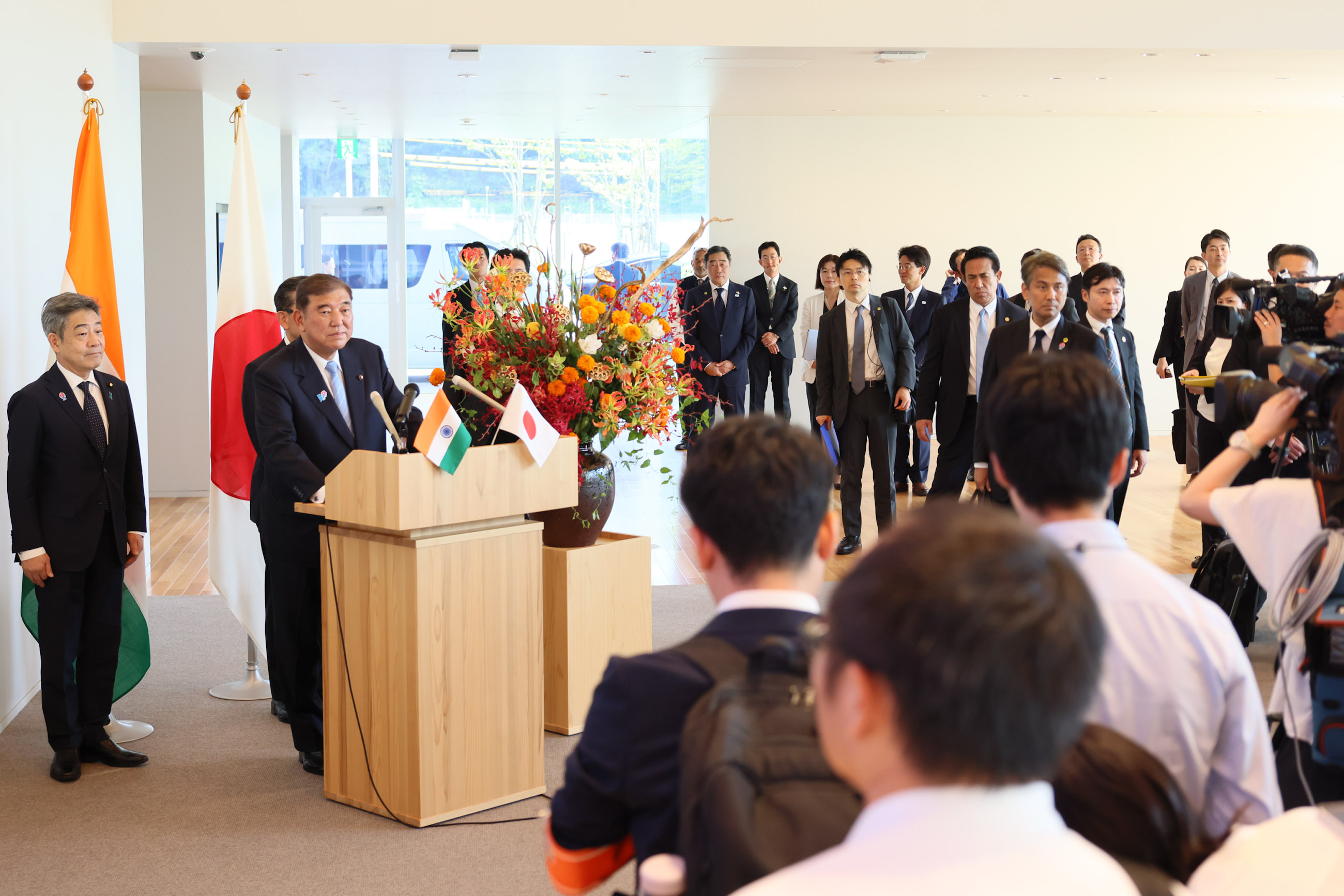 石破首相举行记者会1