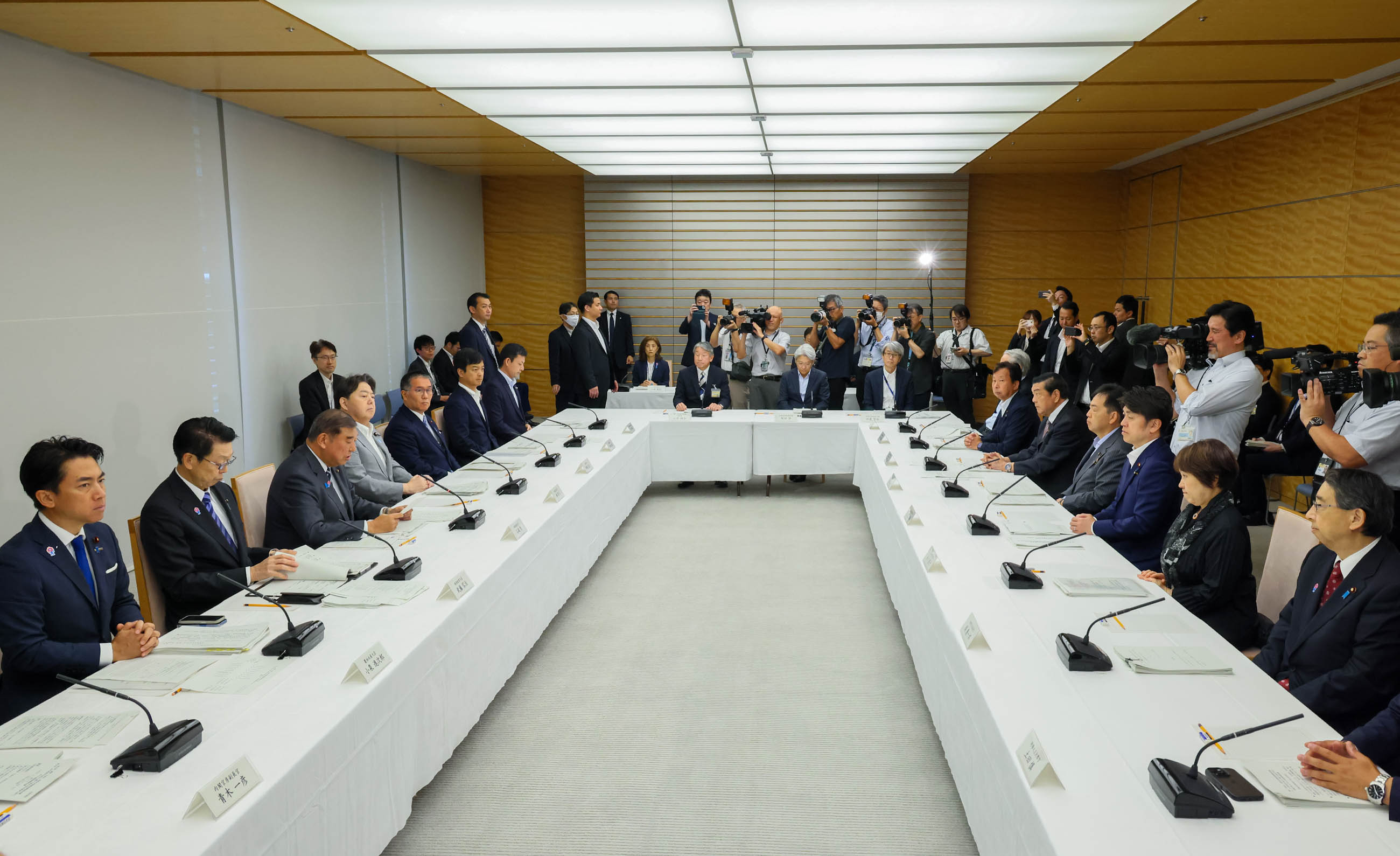 石破首相总结会议3