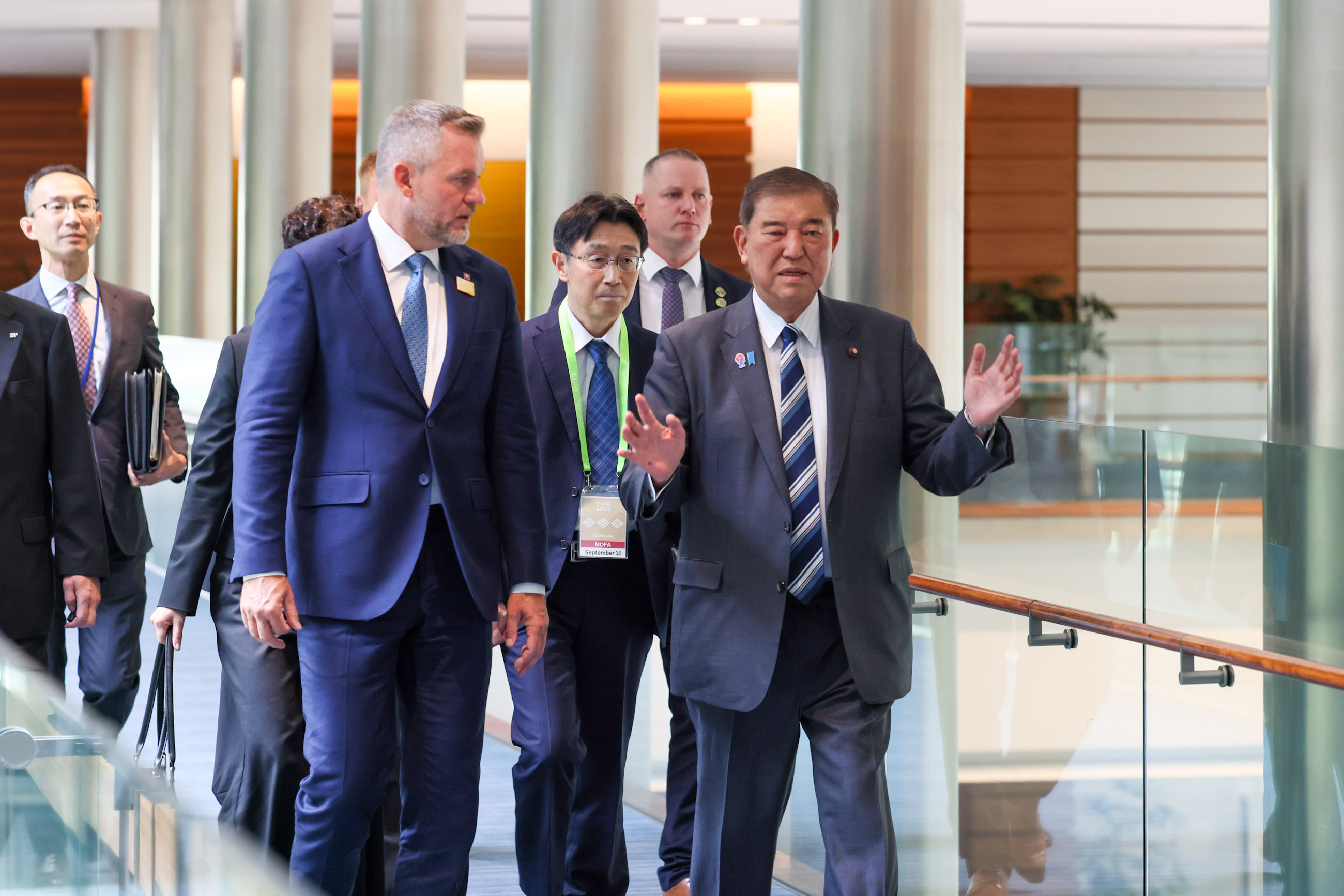 石破首相迎接佩莱格里尼总统4