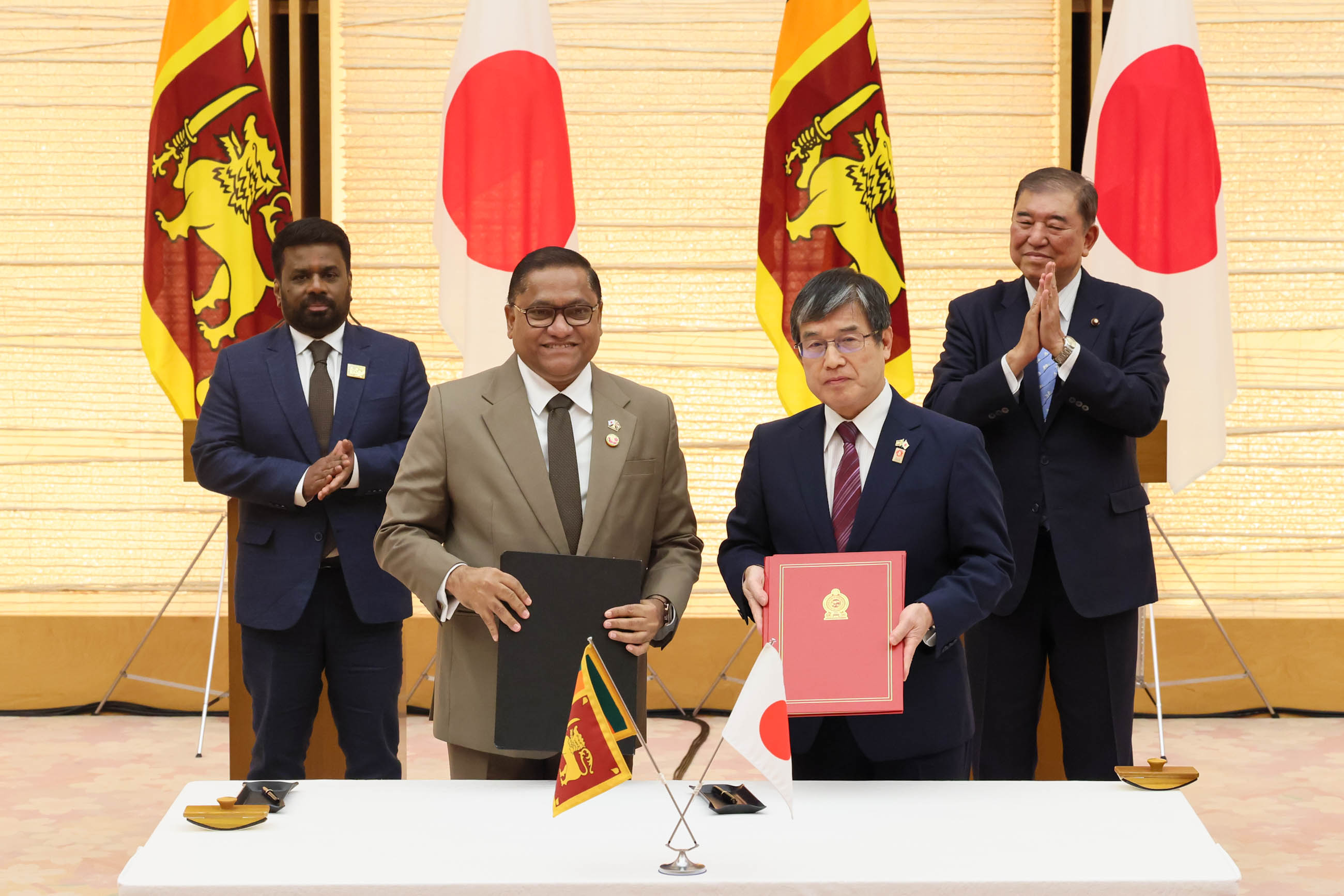 文件签署与交换仪式5