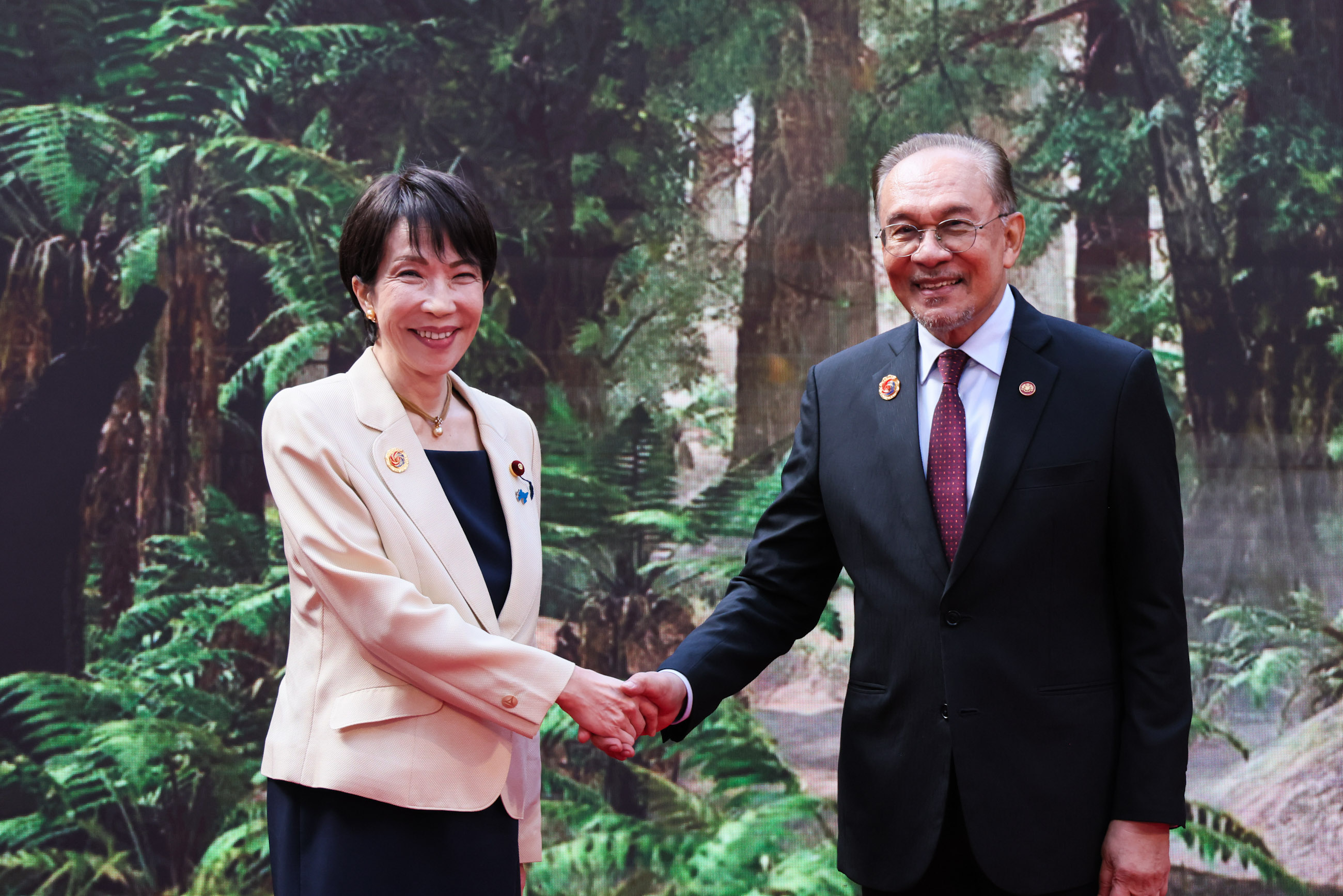 高市首相受安瓦尔总理的欢迎2