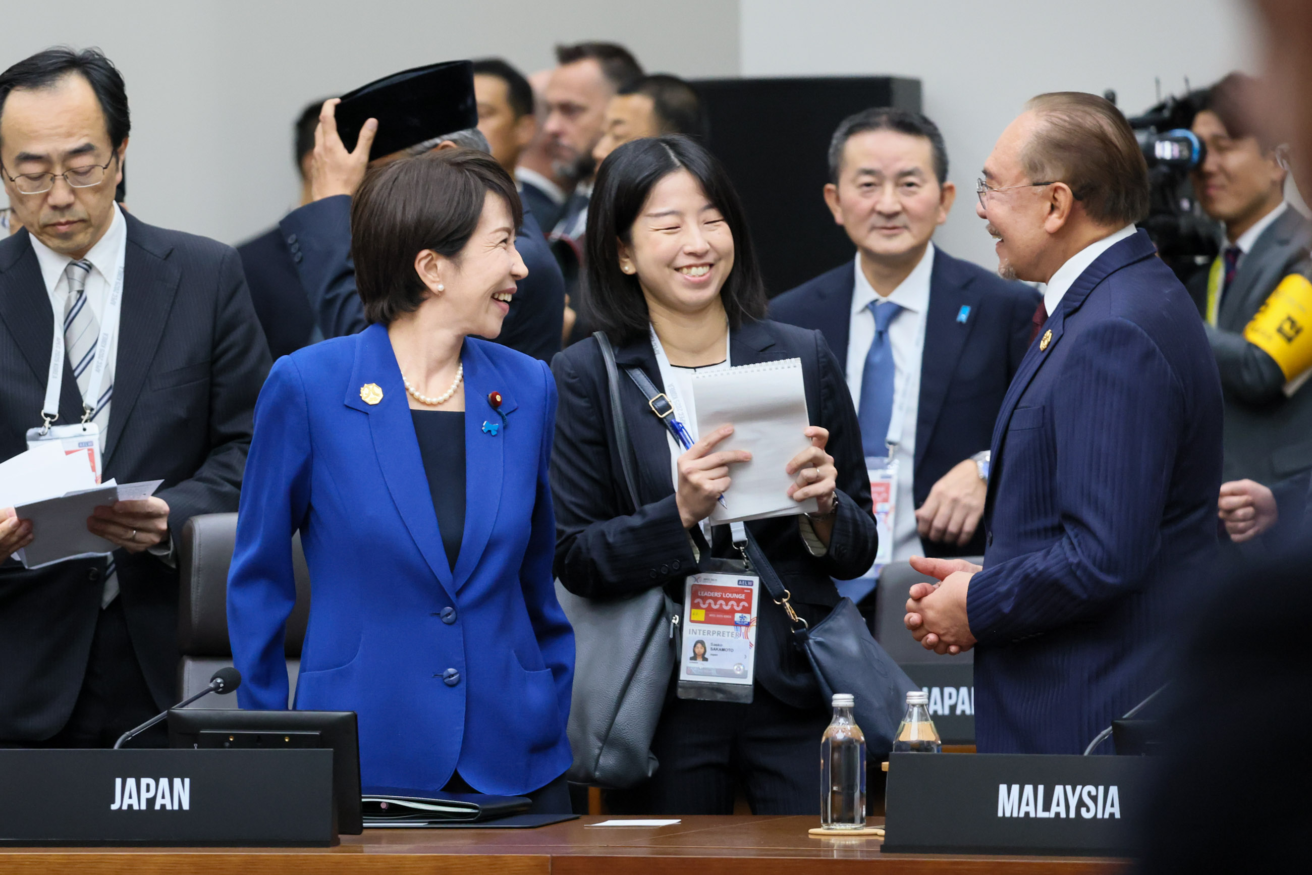 高市首相出席APEC首脑会议（第一分会）4