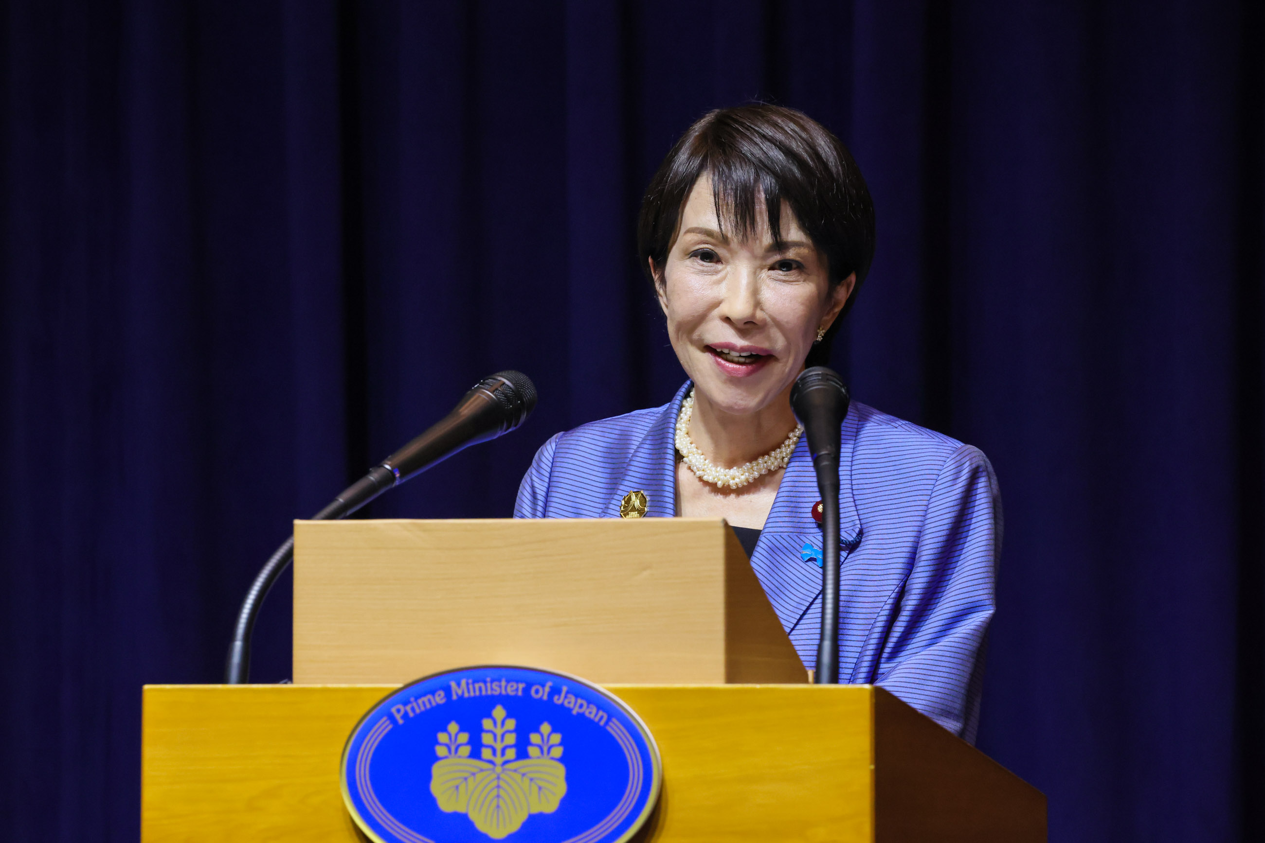 内外记者招待会1