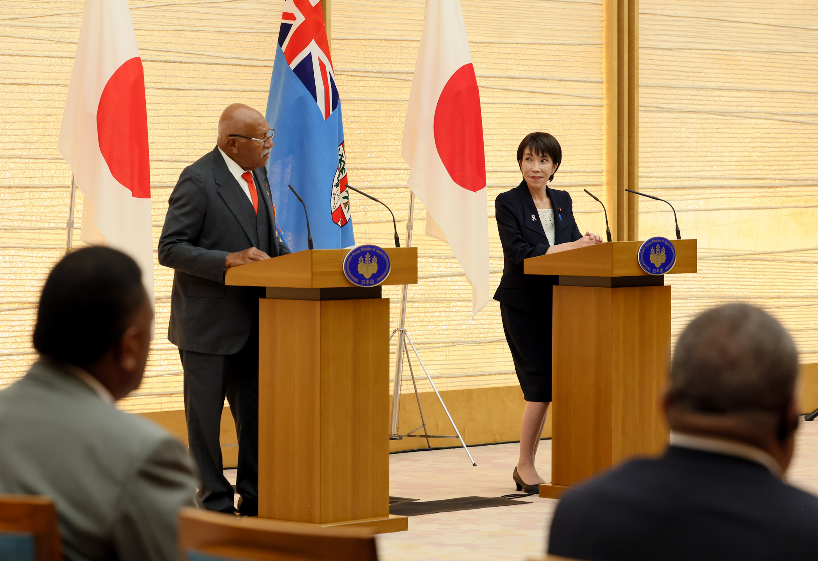 联合记者发布会5