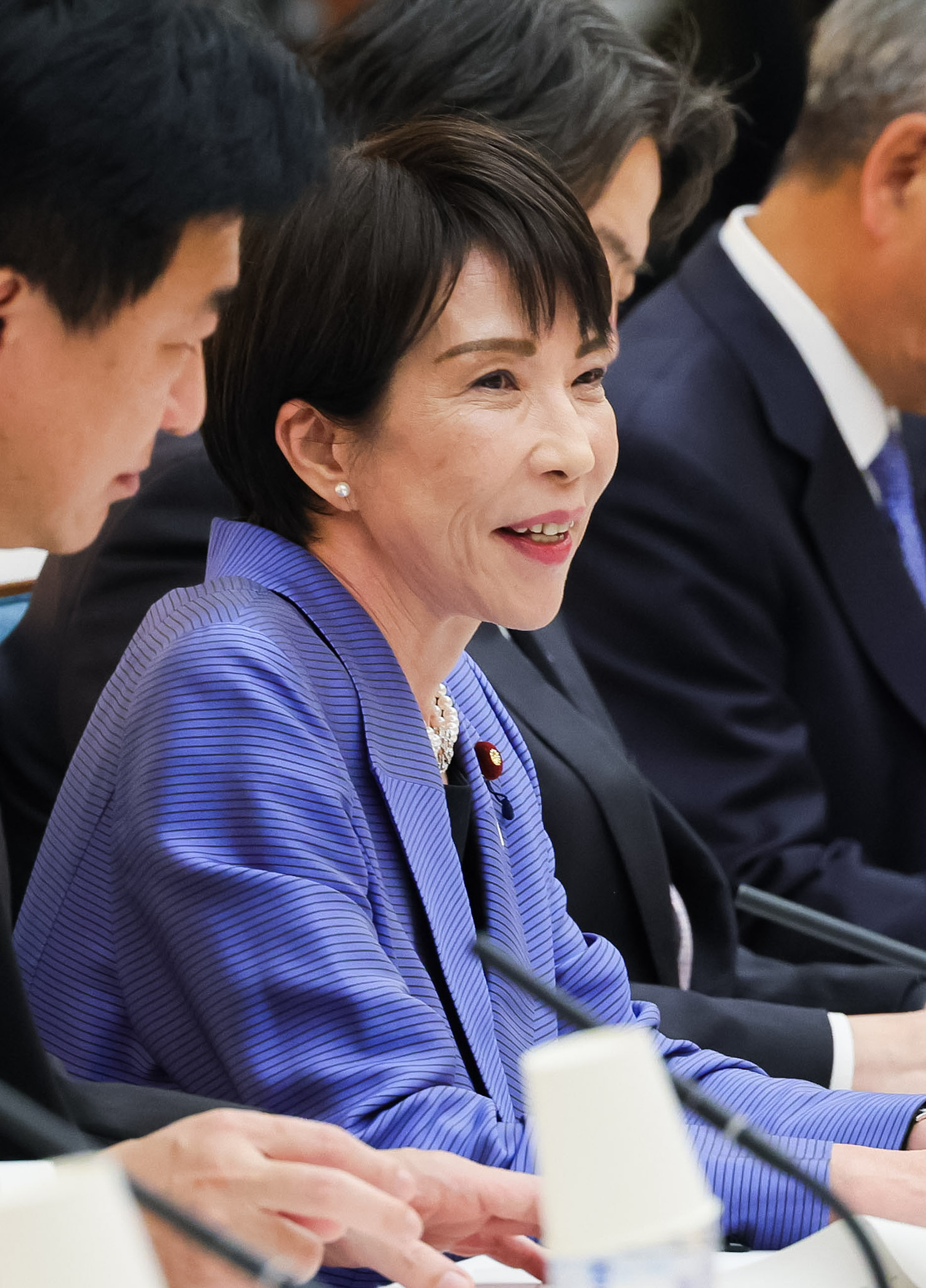 高市首相总结会议2