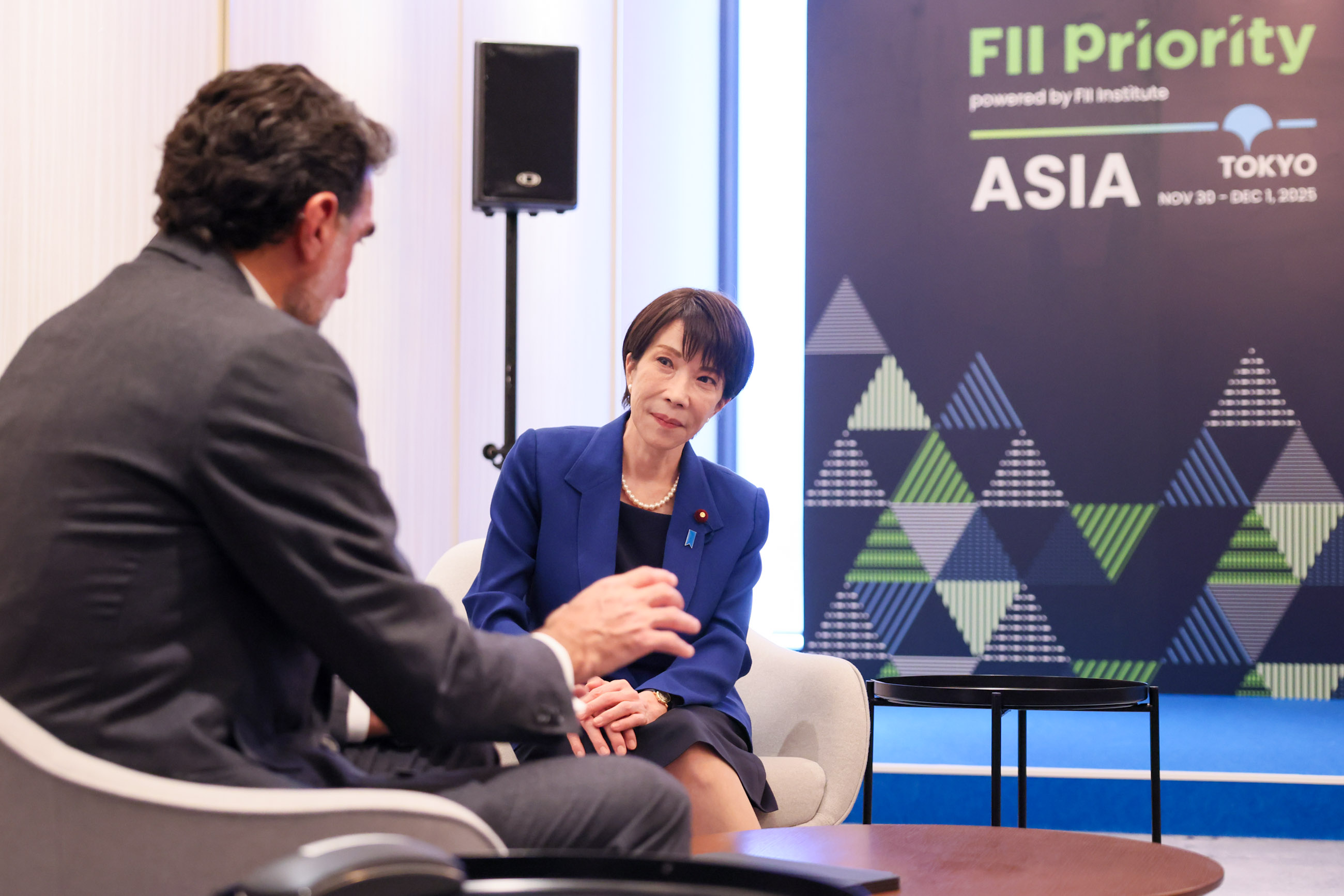 高市首相与鲁梅延PIF总裁会见3