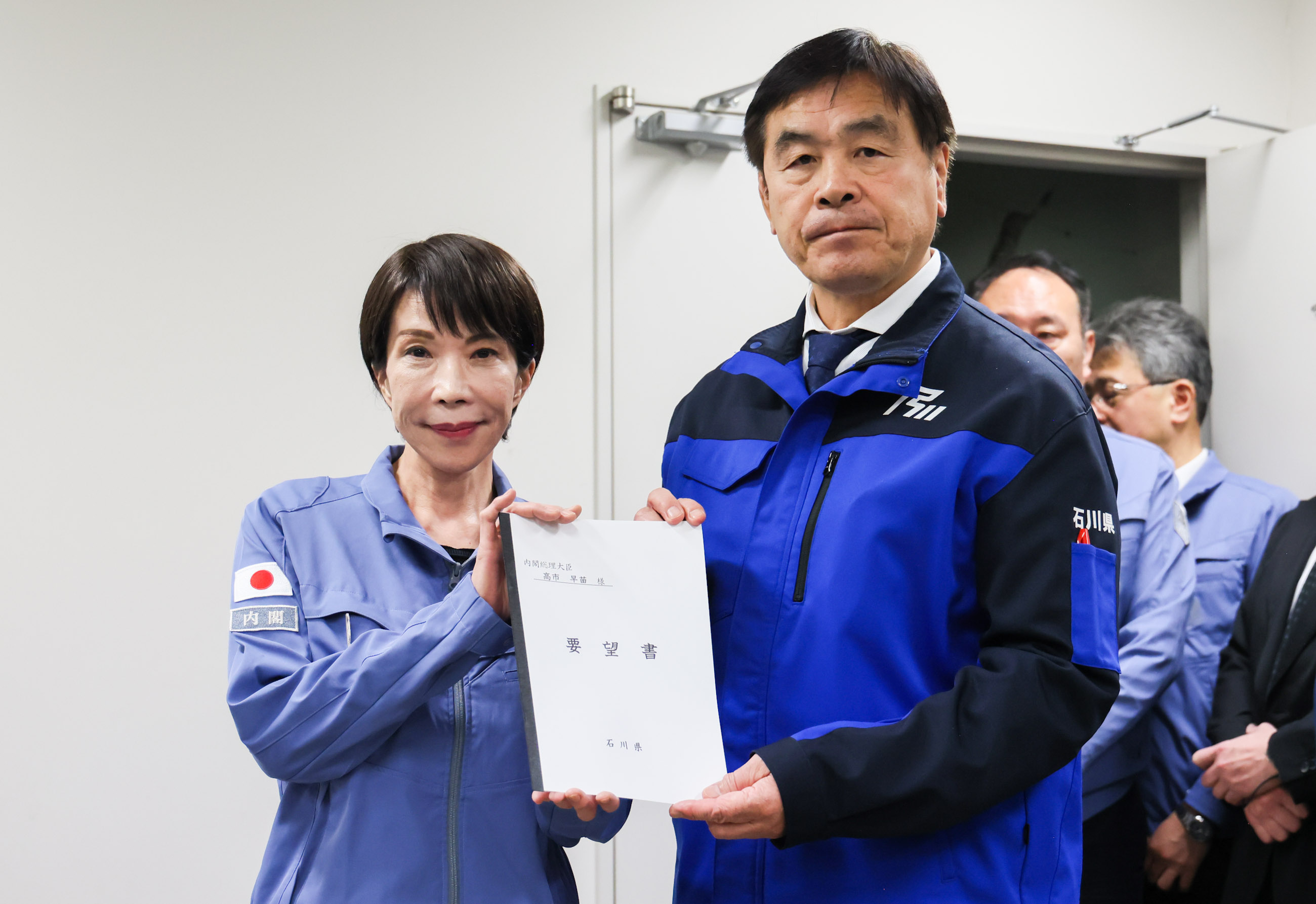 高市首相接受请愿书2