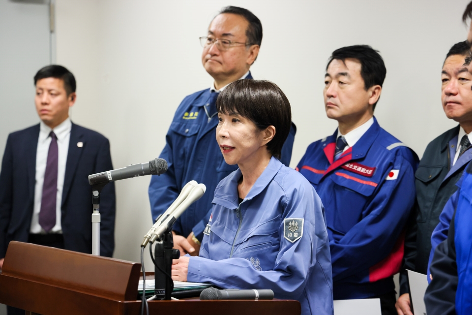 高市首相举行记者会2