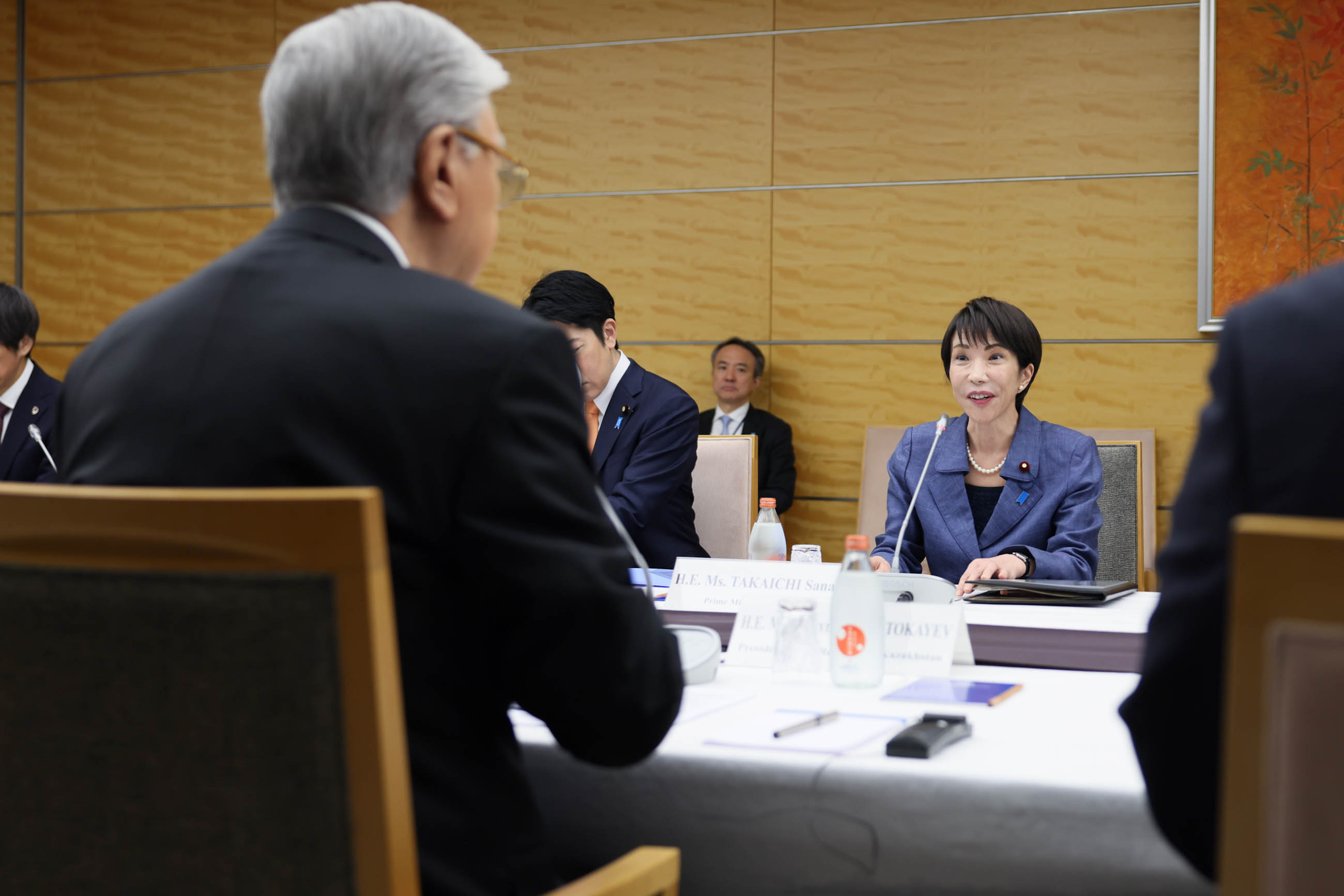 日本哈萨克斯坦首脑会谈7