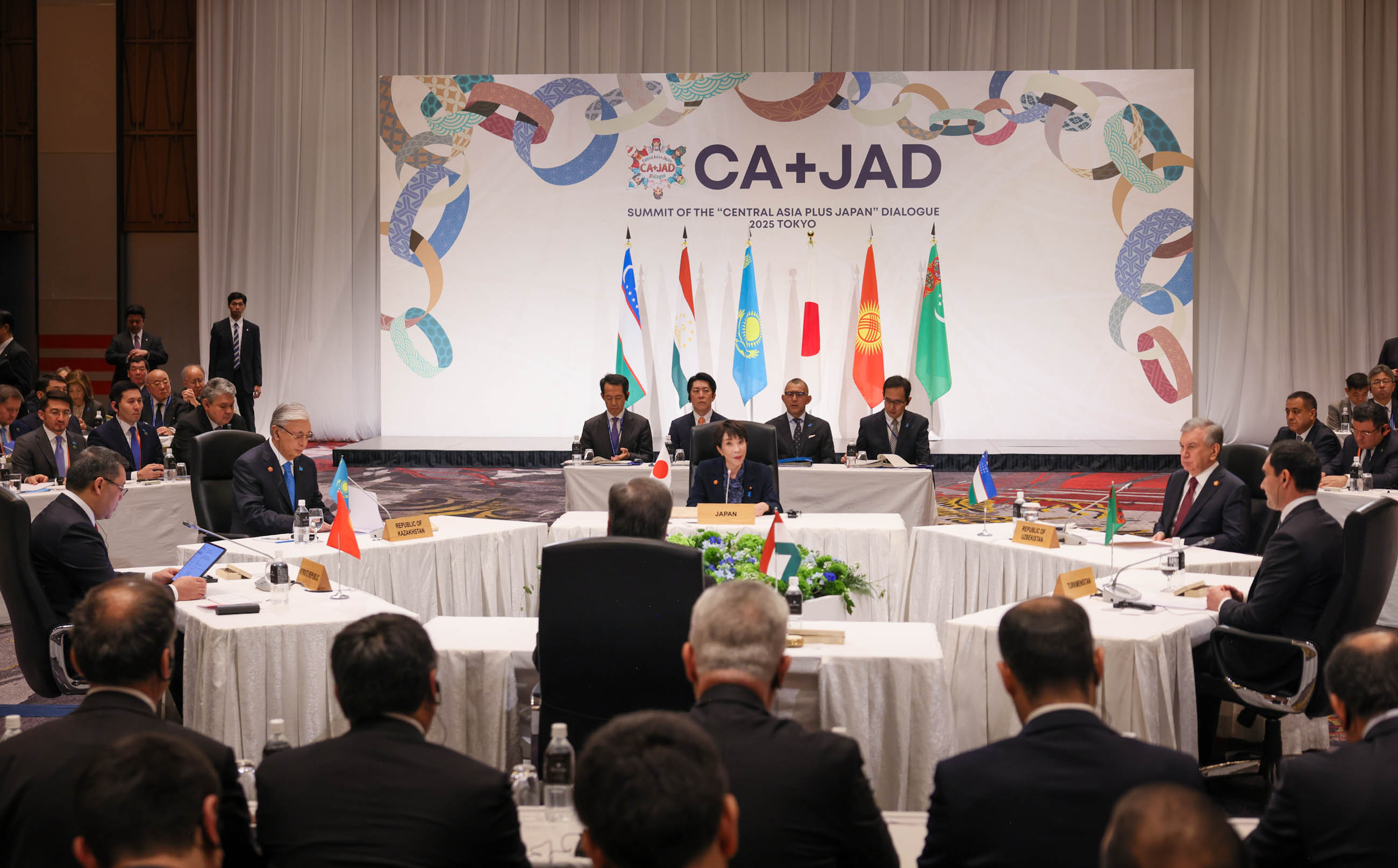 “中亚+日本”对话、首脑会议12