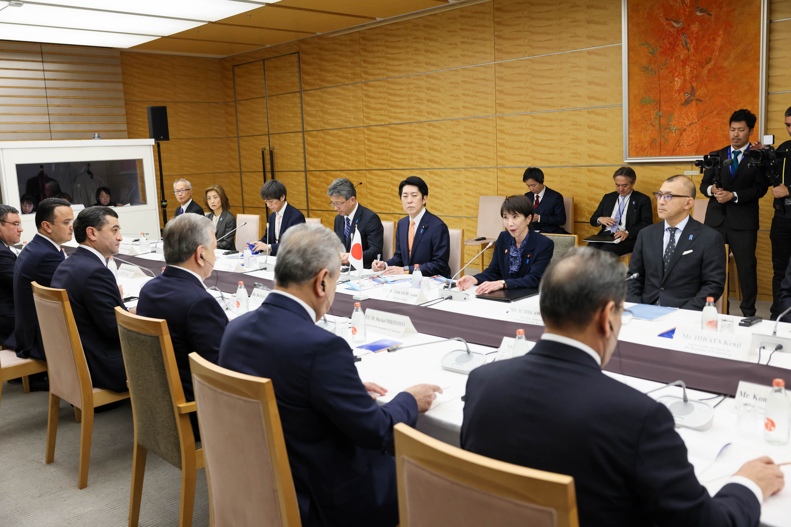 日本乌兹别克斯坦共和国首脑会谈9