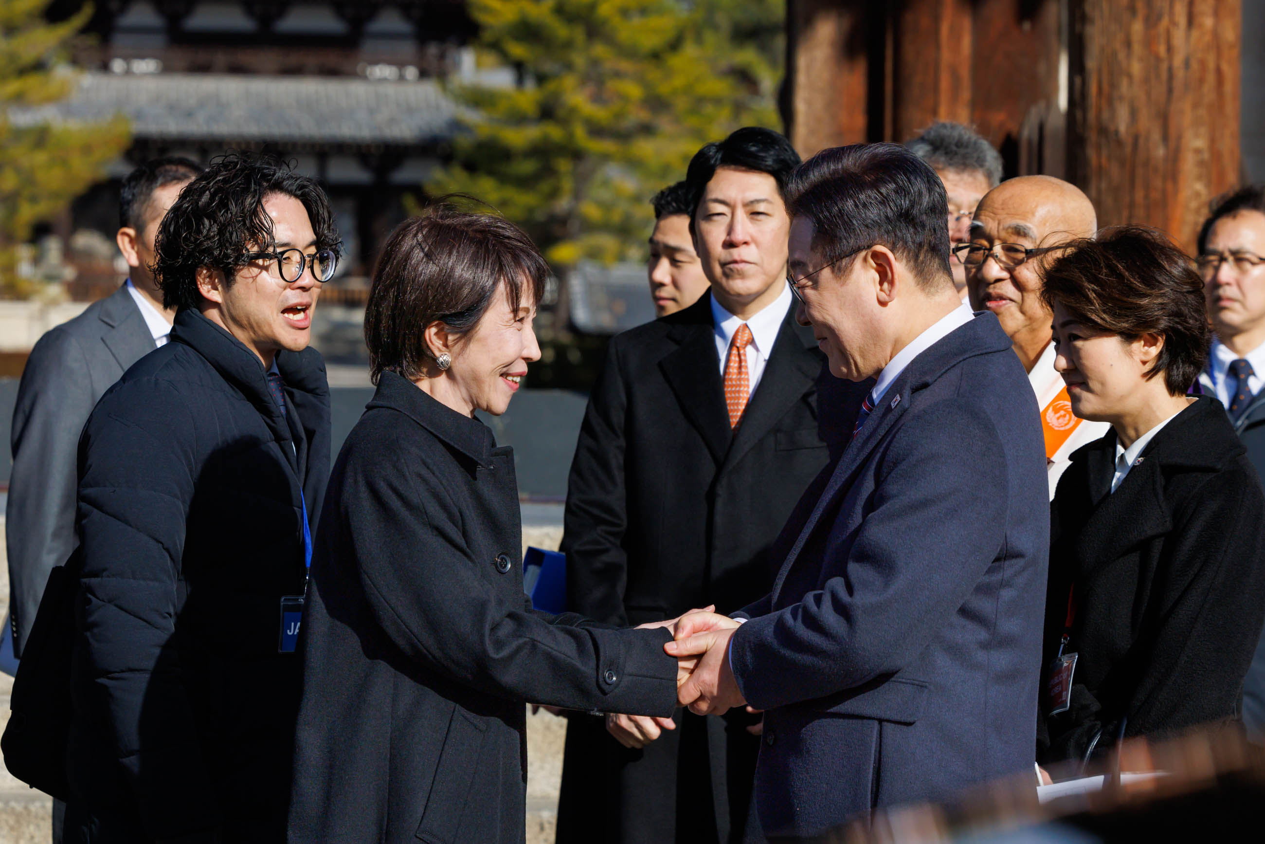 两位首脑参观法隆寺25