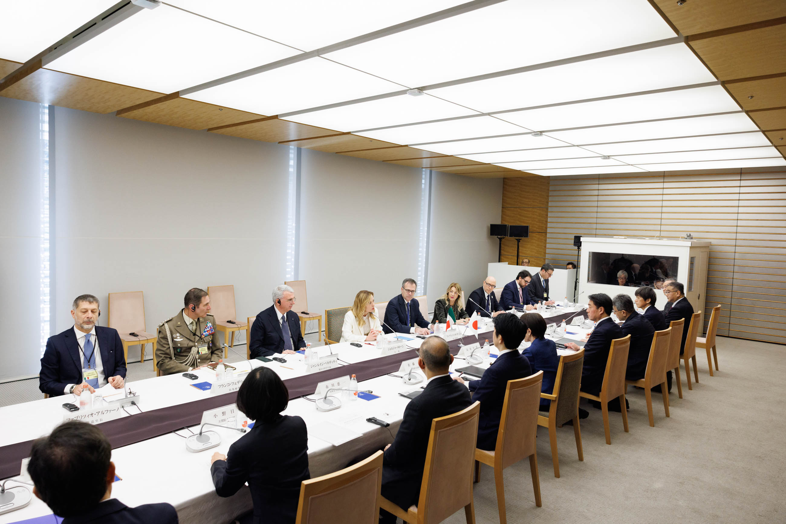 日意首脑会谈11