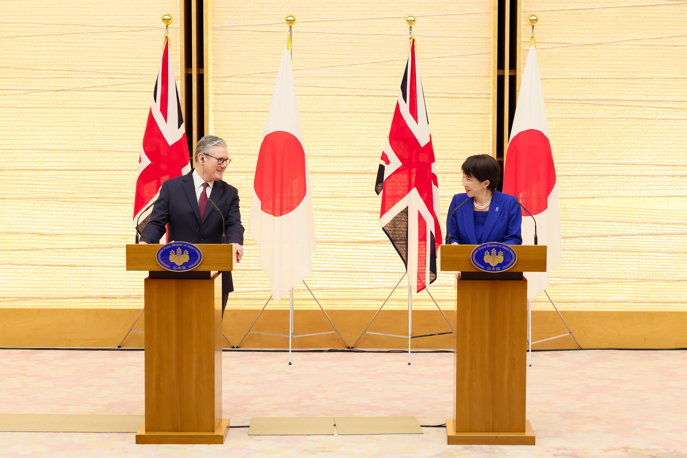 联合记者发布会1