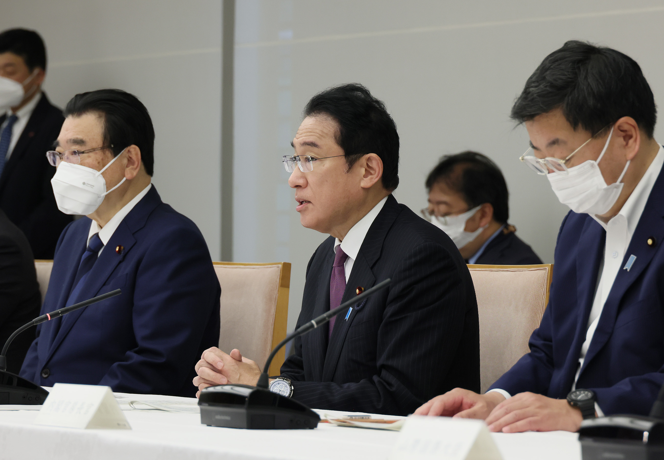 召开新型冠状病毒感染症对策本部会议(第93次)