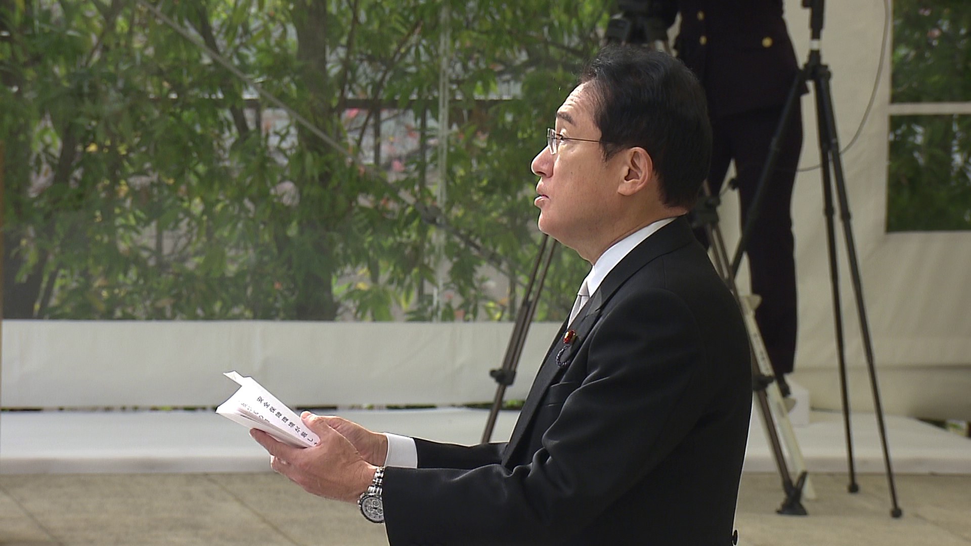 出席自卫队殉职队员追悼仪式