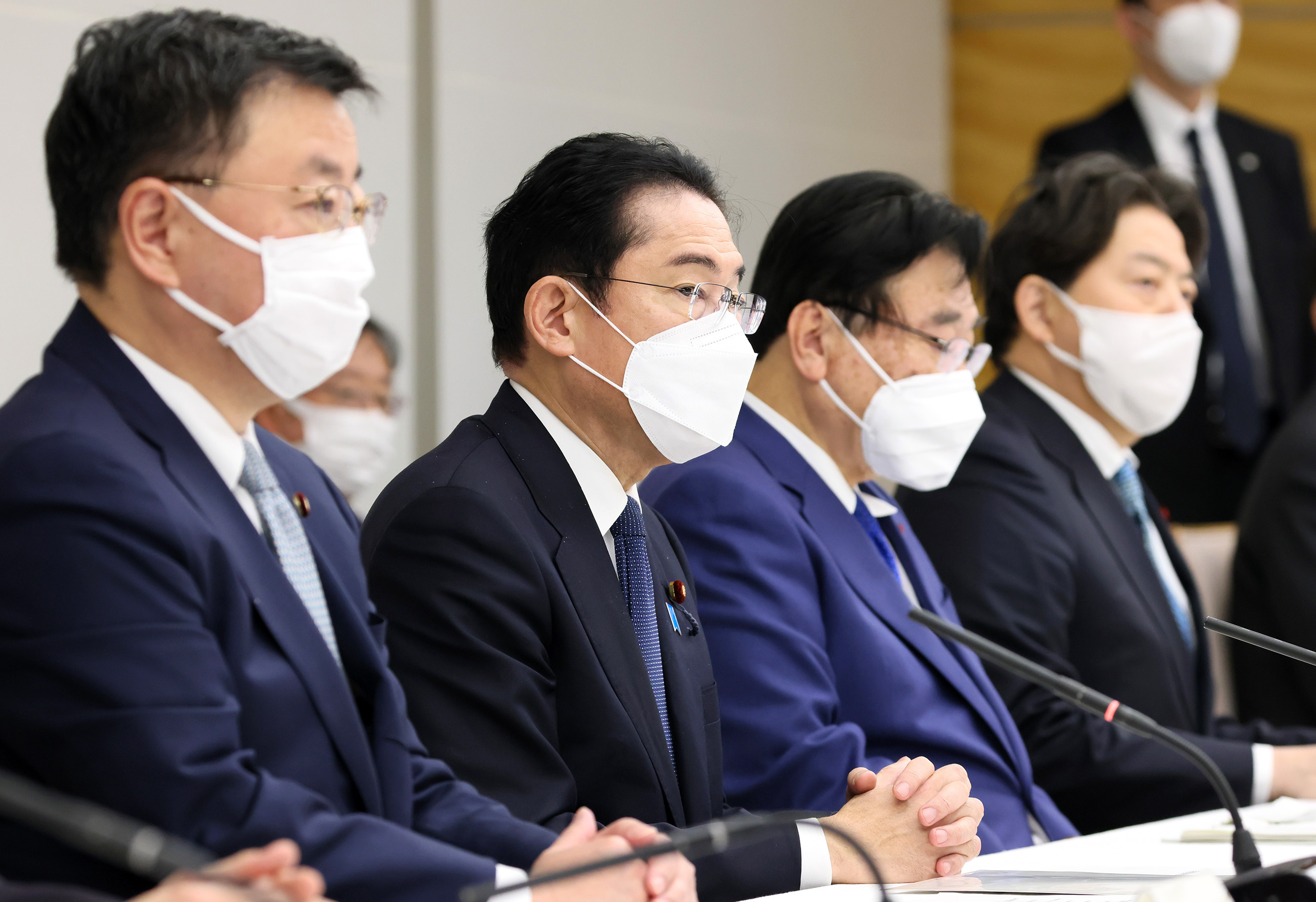 出席有关月度经济报告等的相关阁僚会议