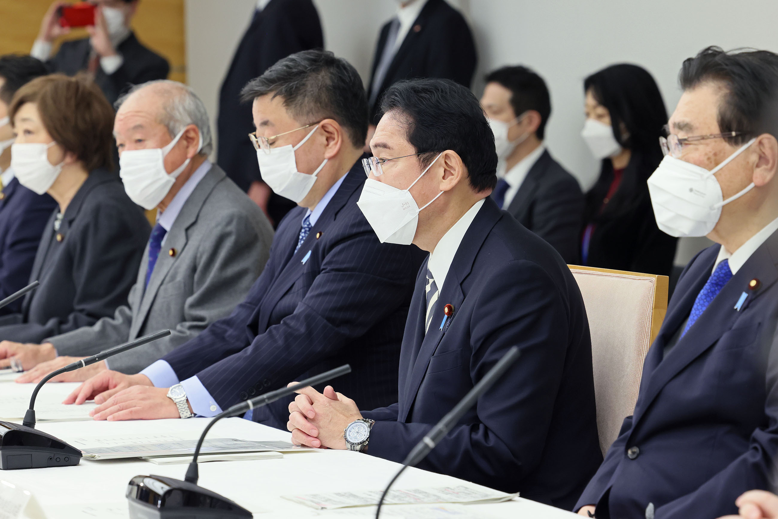 出席有关月度经济报告等的相关阁僚会议