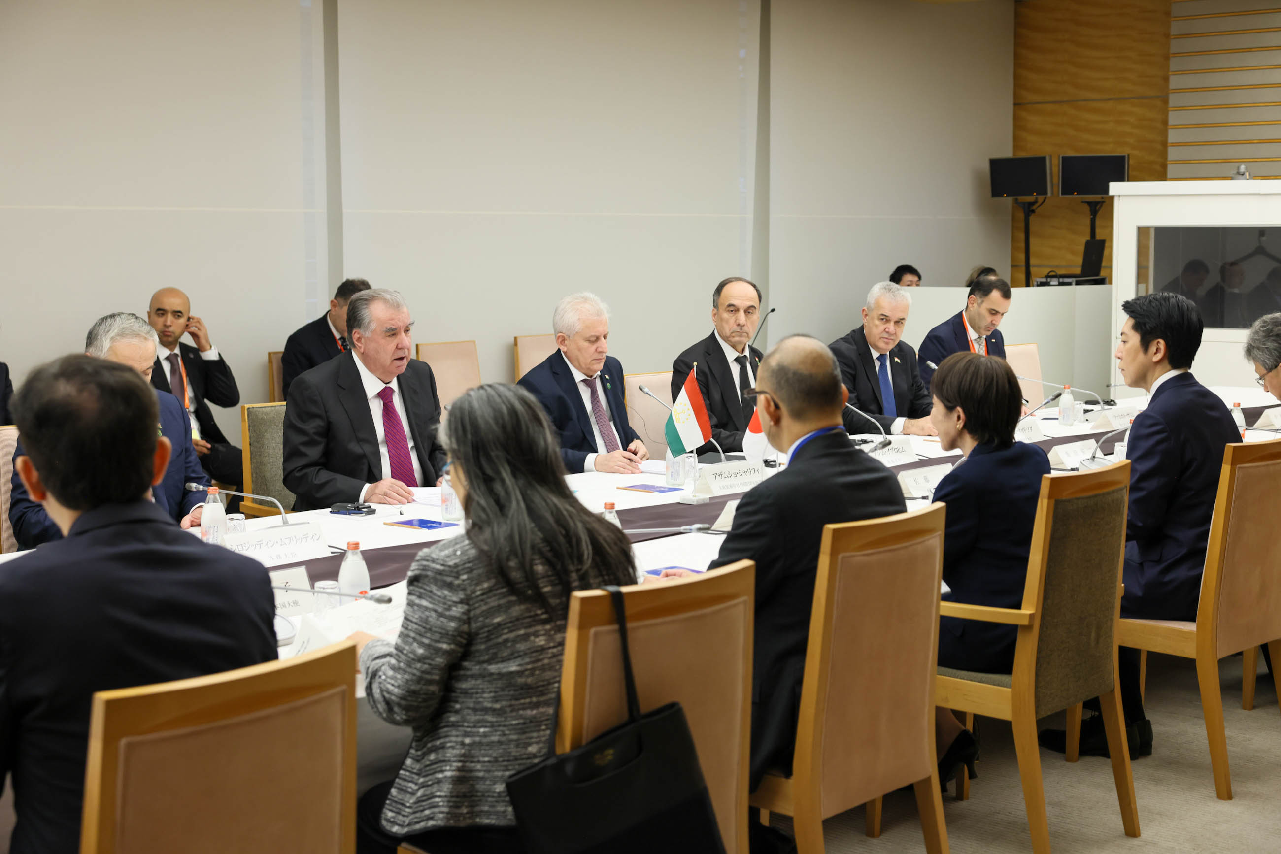 日本塔吉克斯首脑会谈7