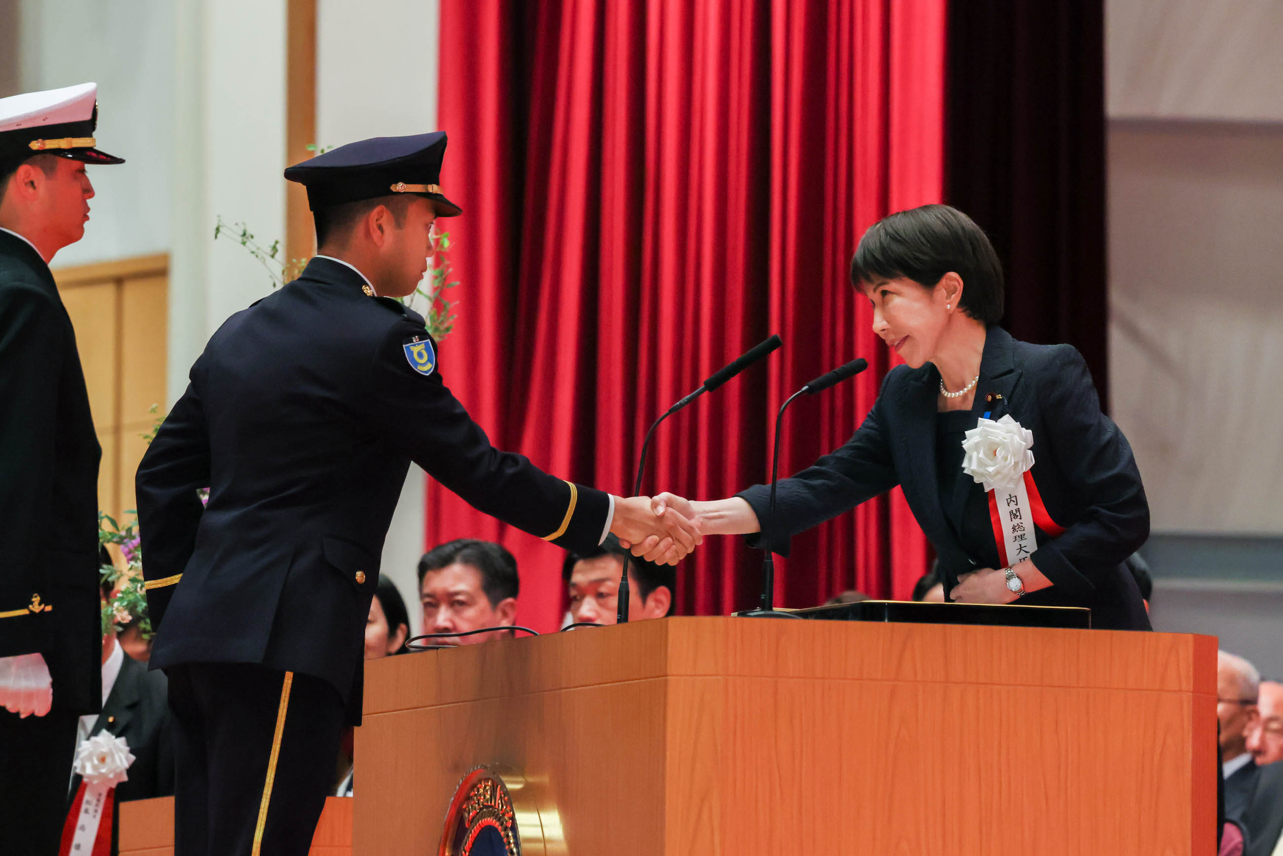 高市首相出席任职宣誓仪式3