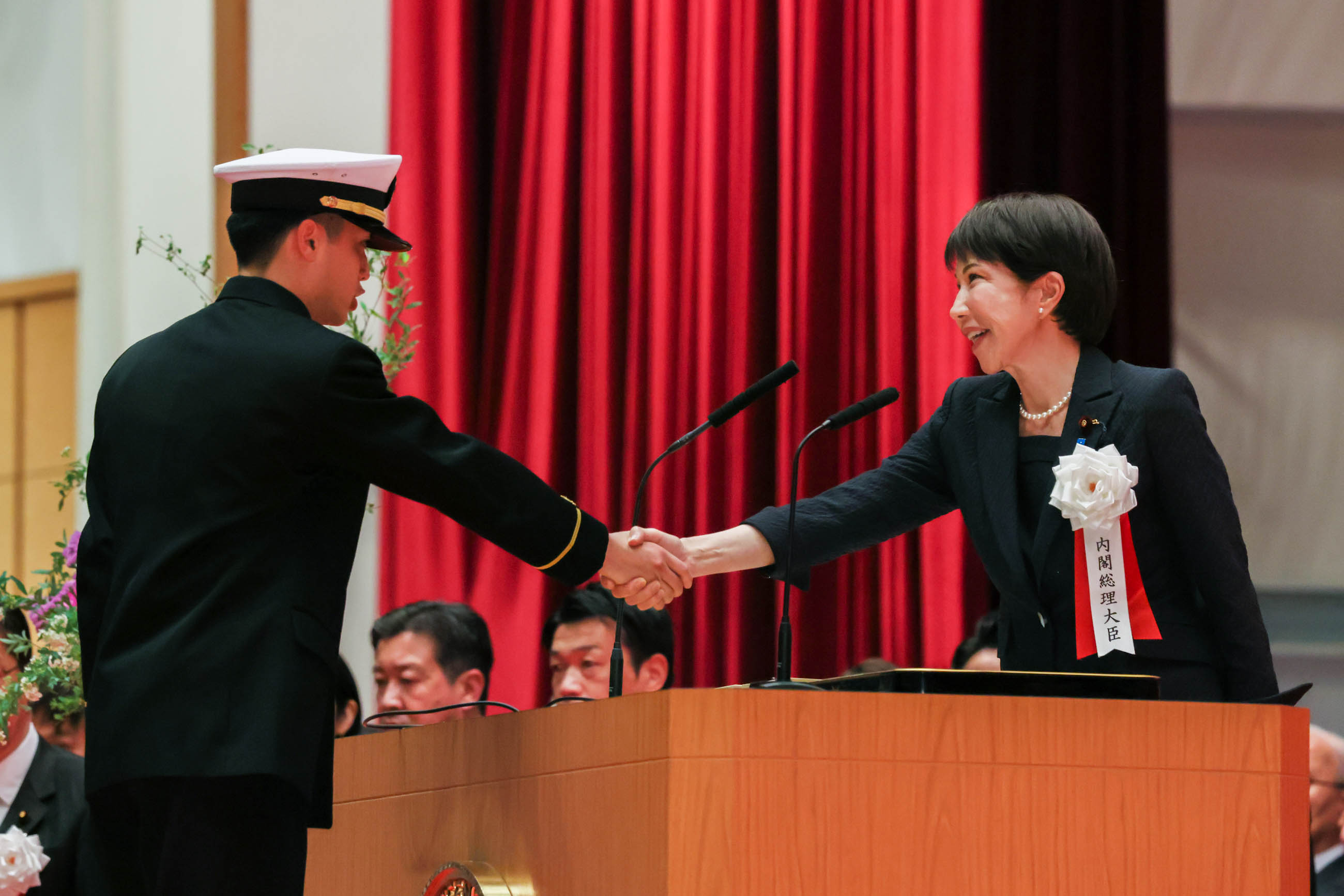 高市首相出席任职宣誓仪式4