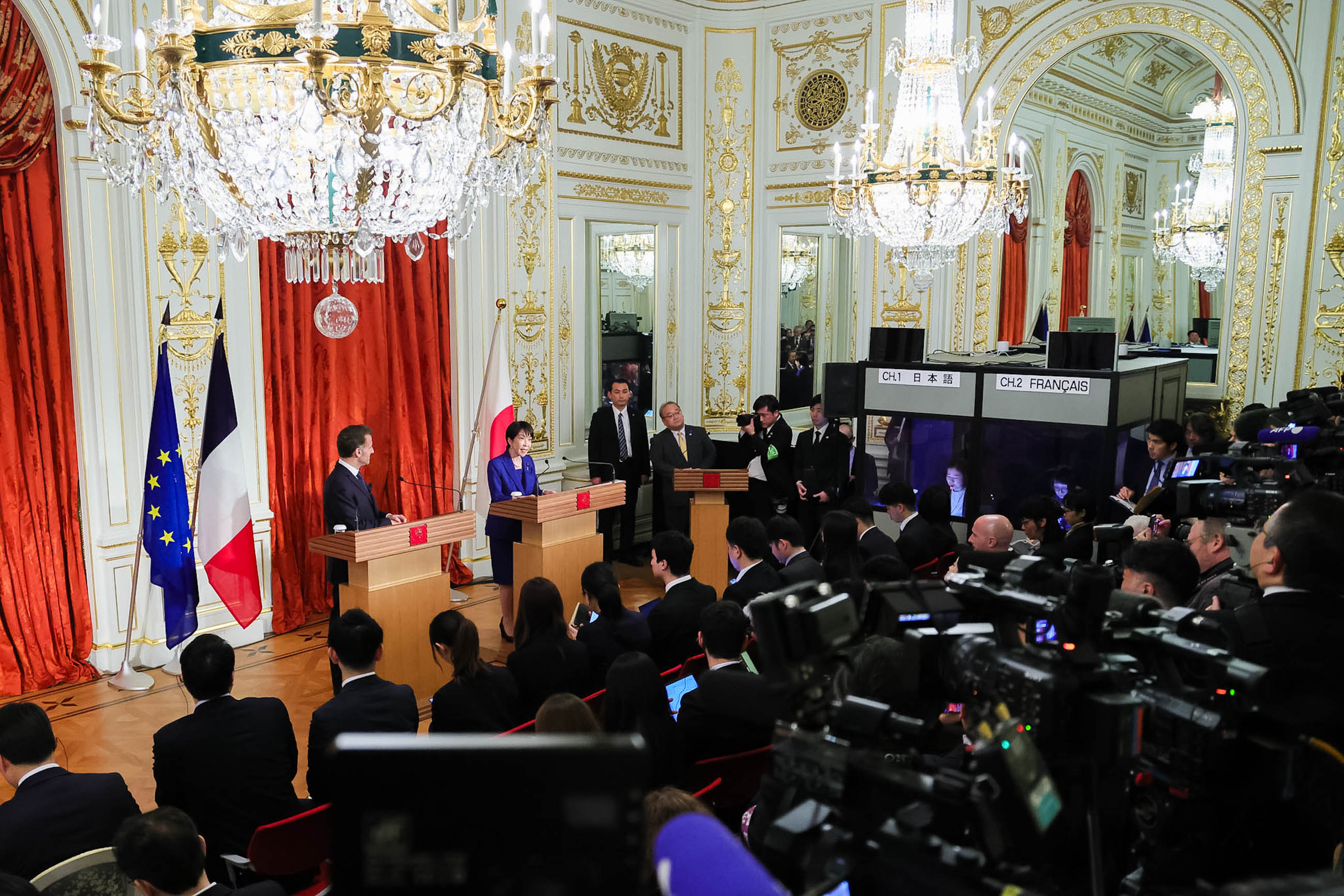 联合记者发布会4