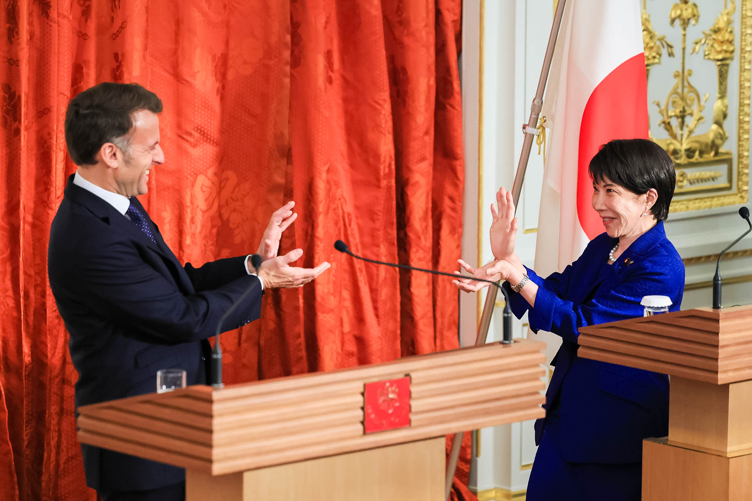 联合记者发布会8