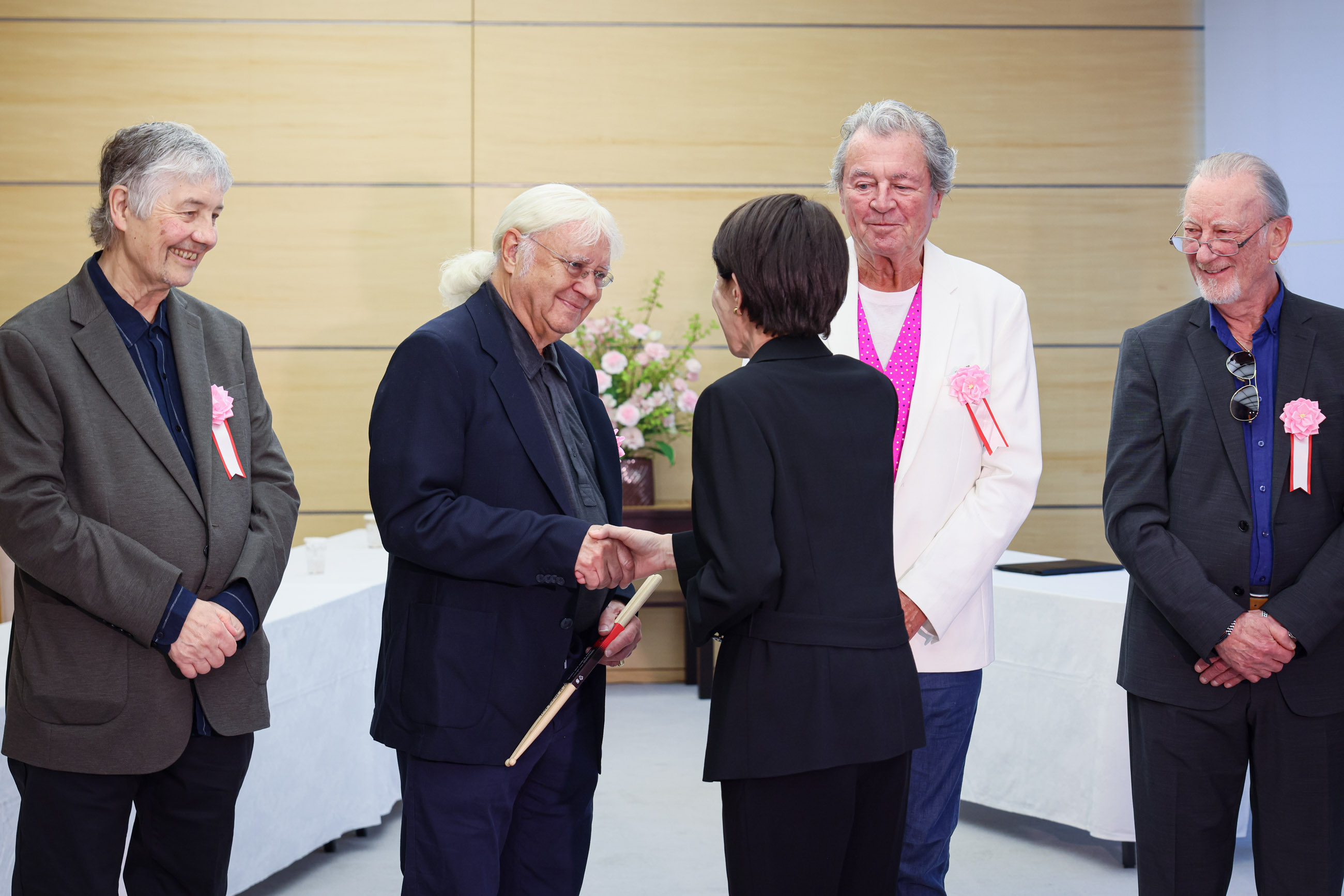 高市首相接受拜会7