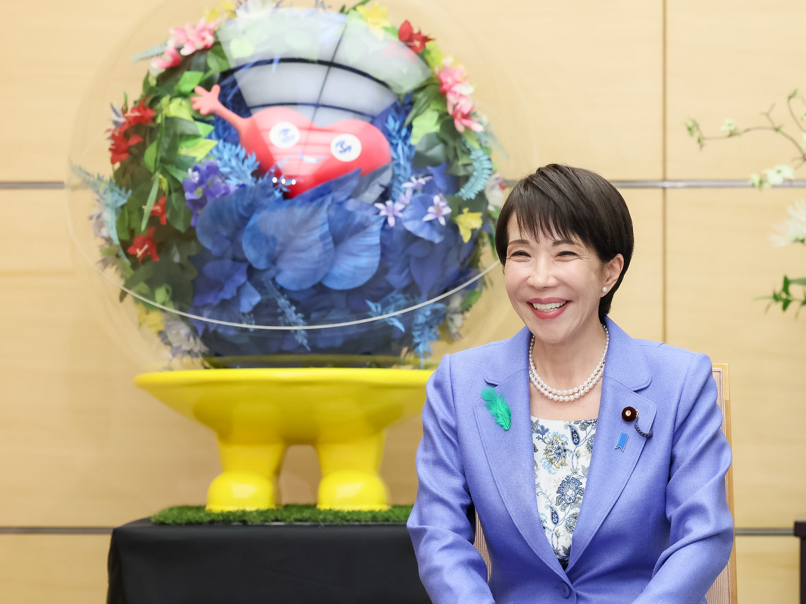 高市首相接受拜会6