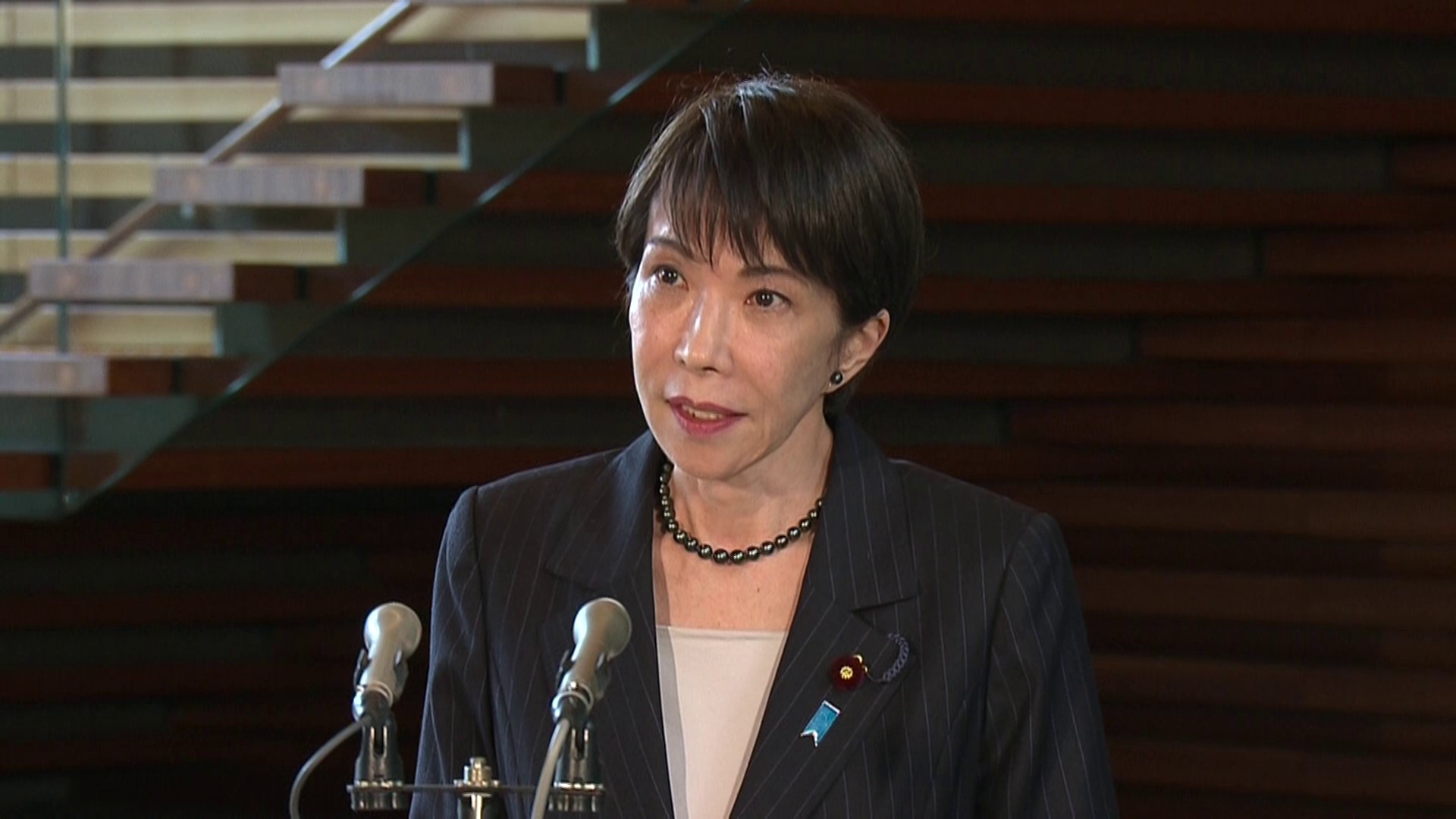 高市首相举行记者会