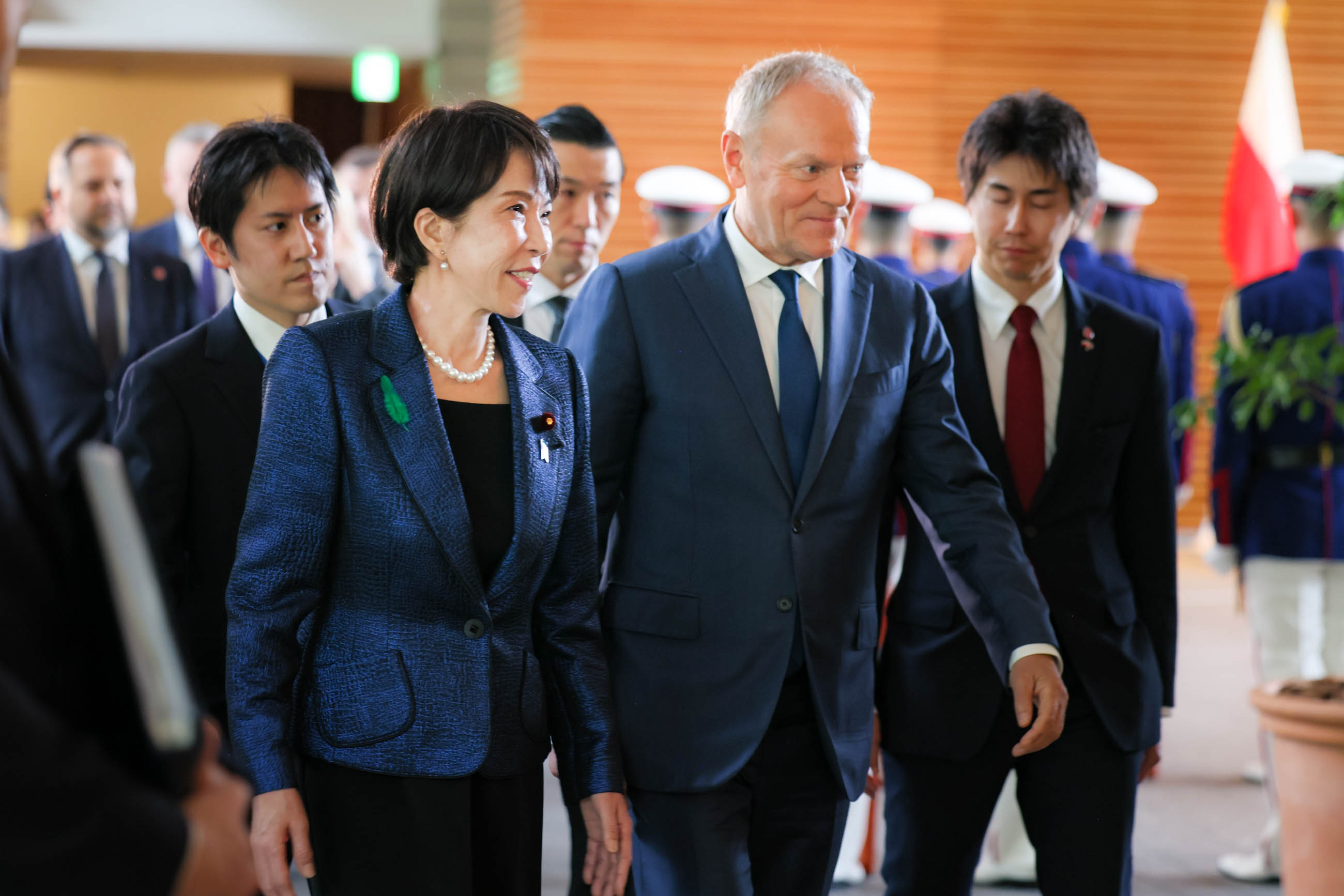 两国首脑出席首脑会谈1