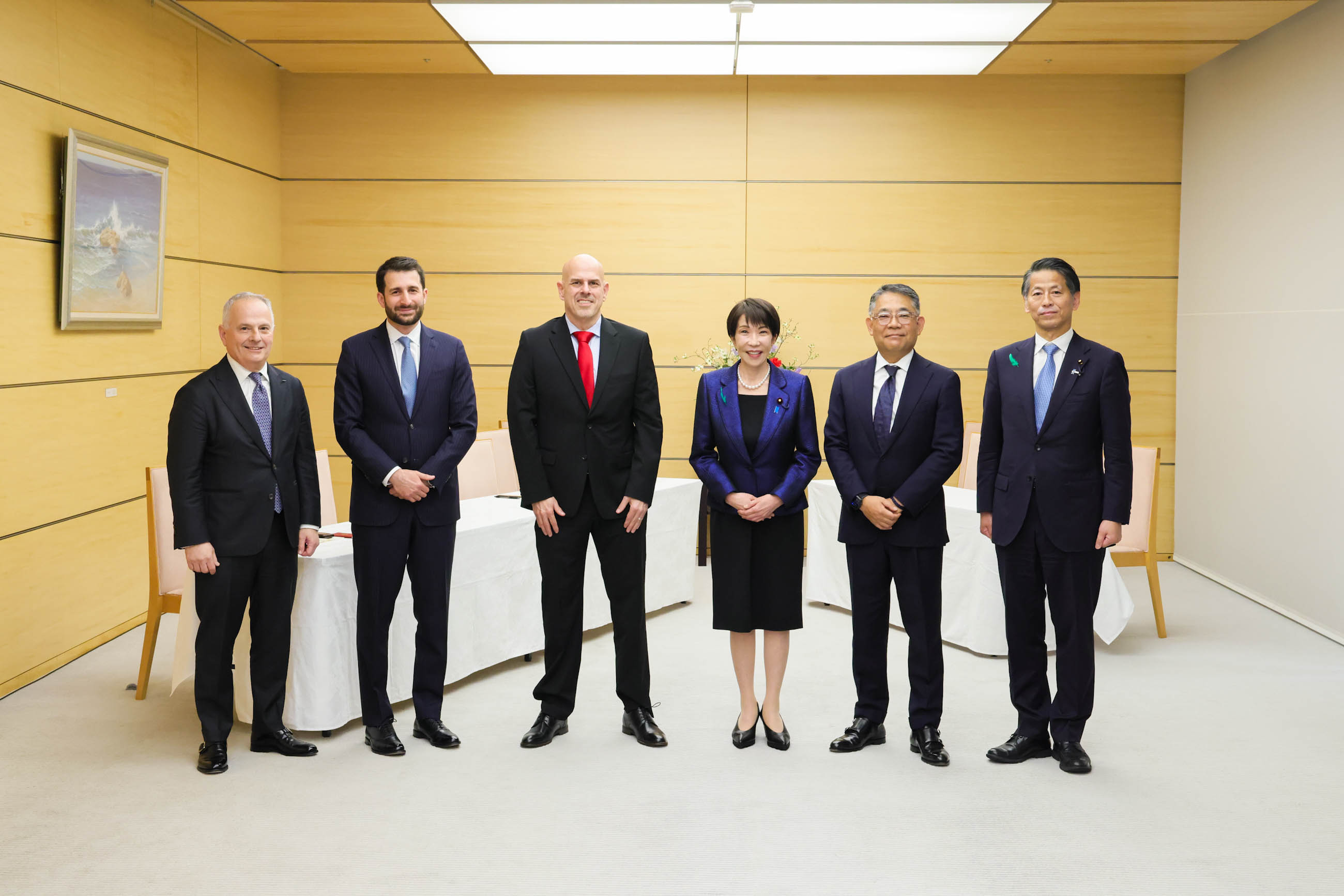 高市首相接受拜会1