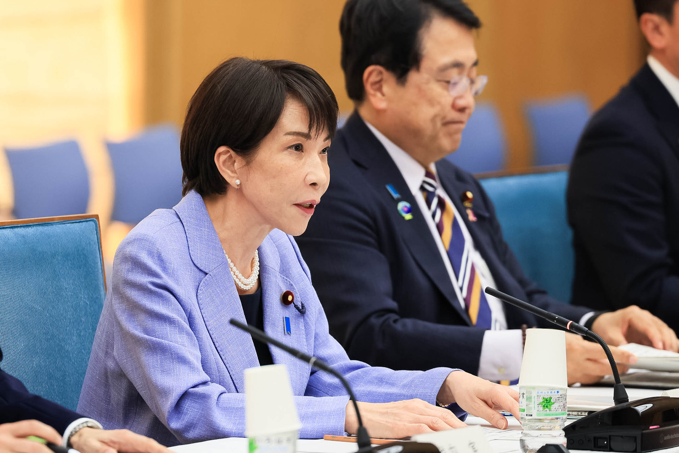 高市首相总结会议2