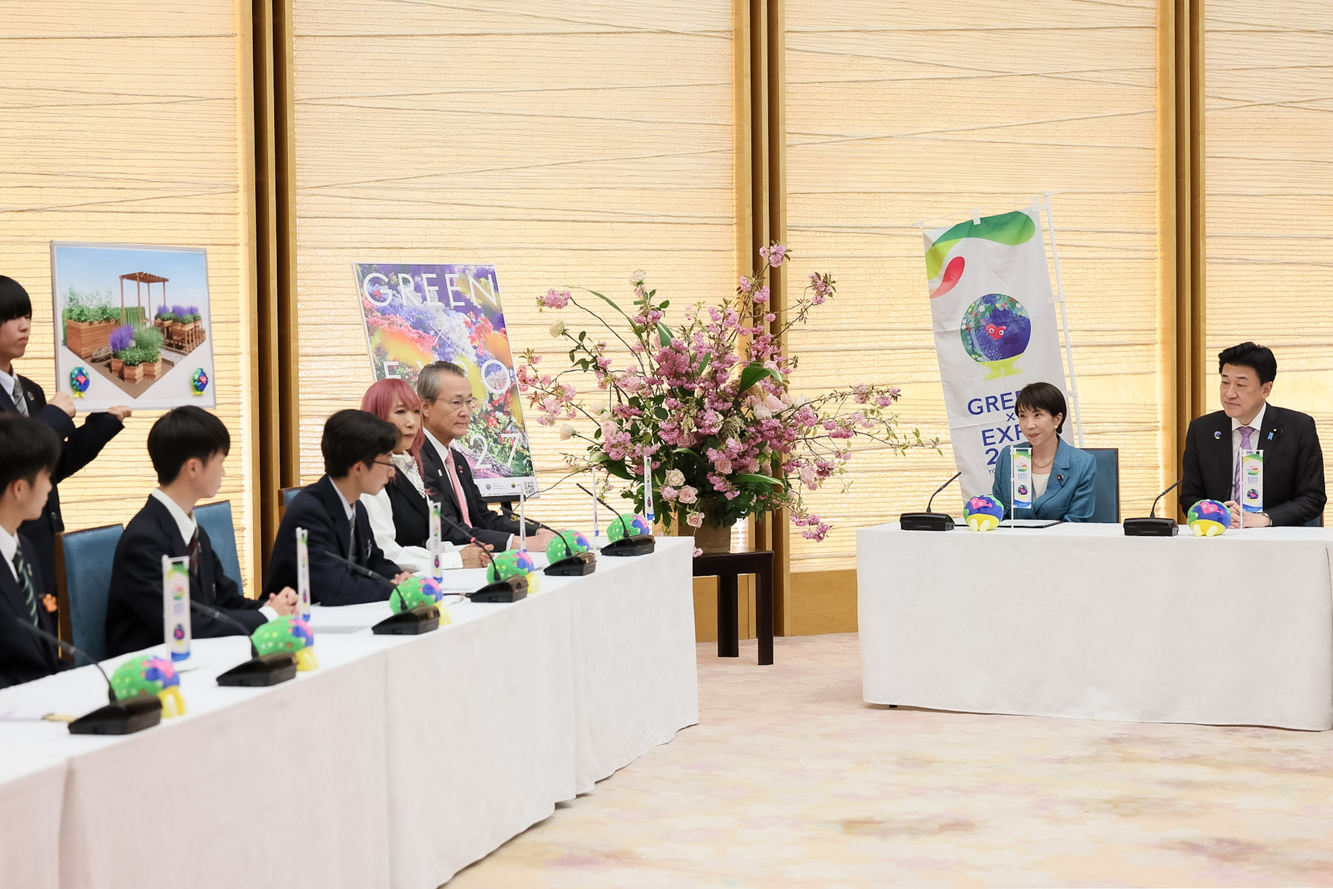 高市首相接受拜会5