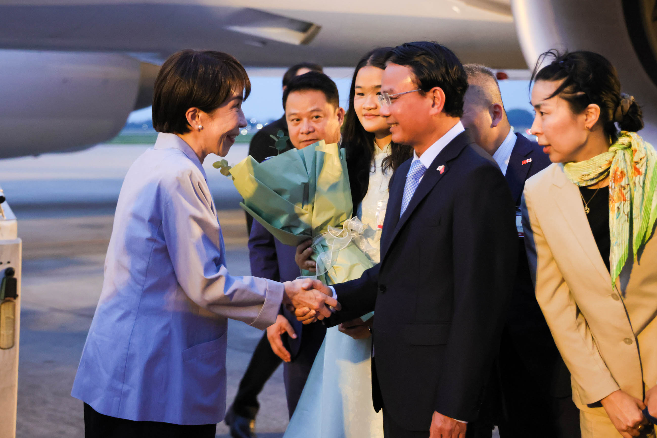 高市首相抵达越南3