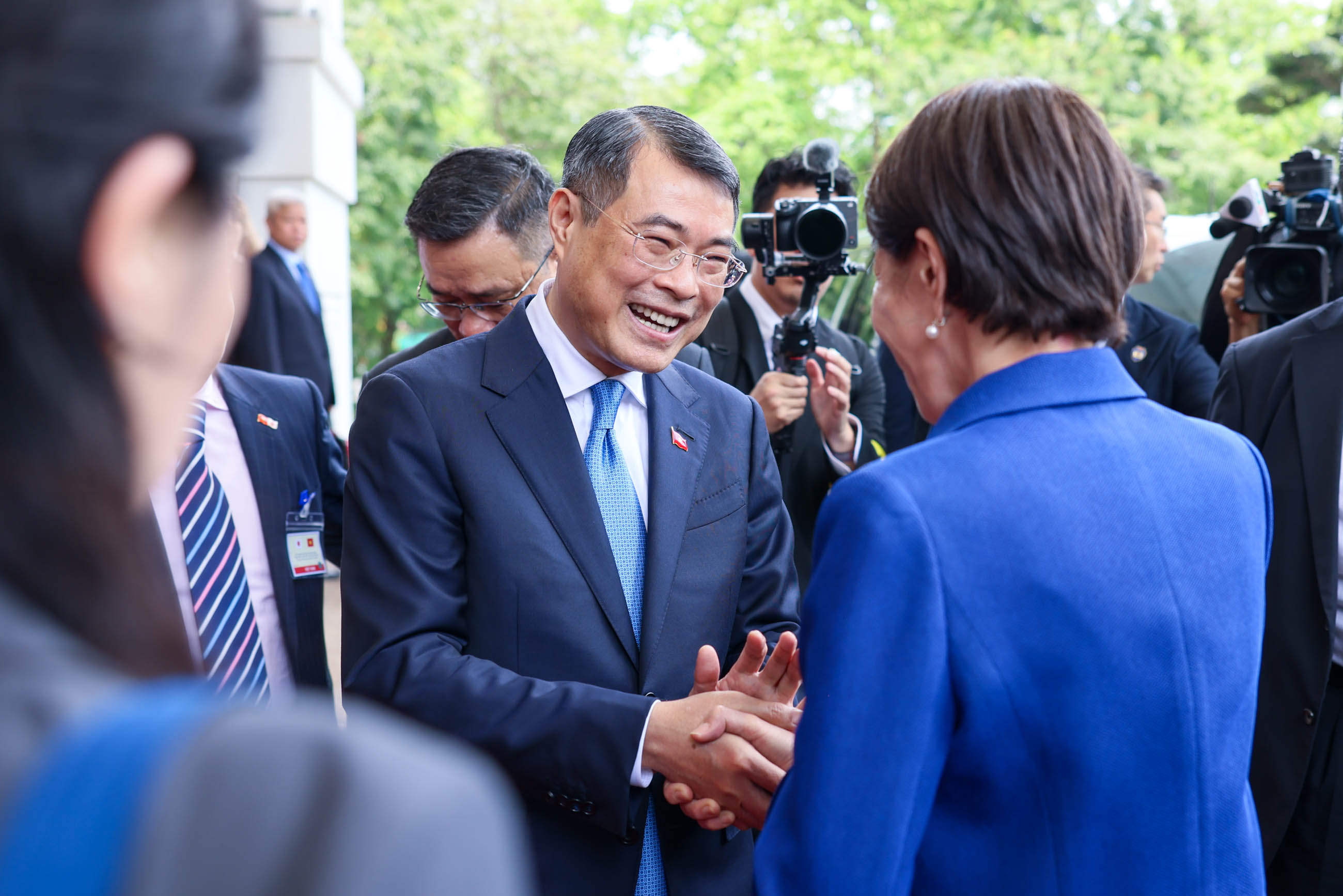 高市首相接受送行8