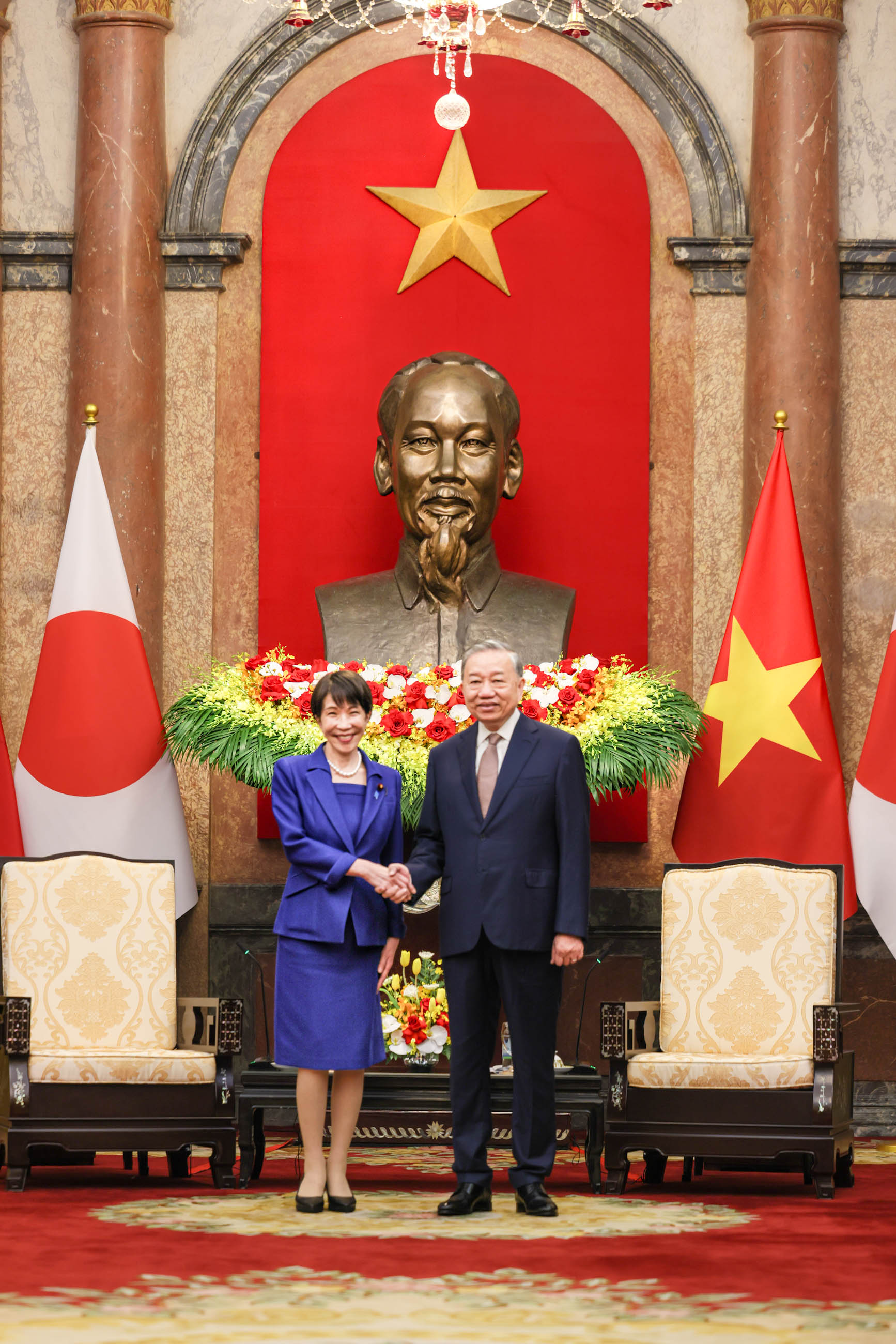与苏林总书记兼国家主席举行会谈2