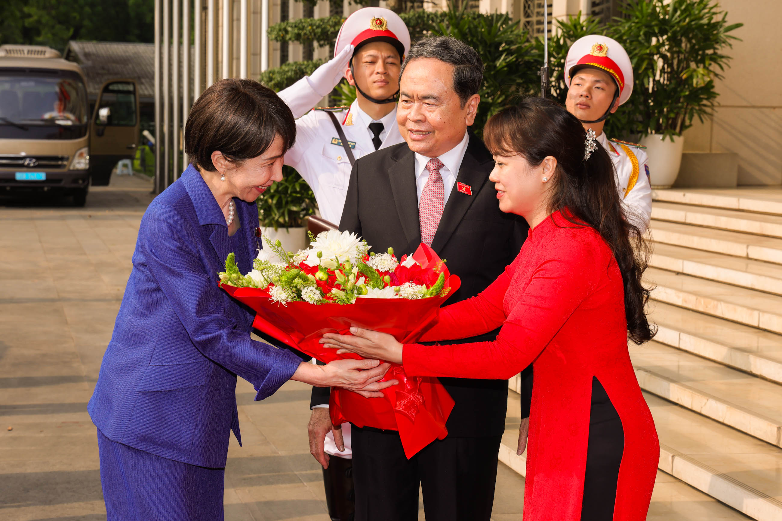 高市首相出席与国会主席陈青敏的会谈2