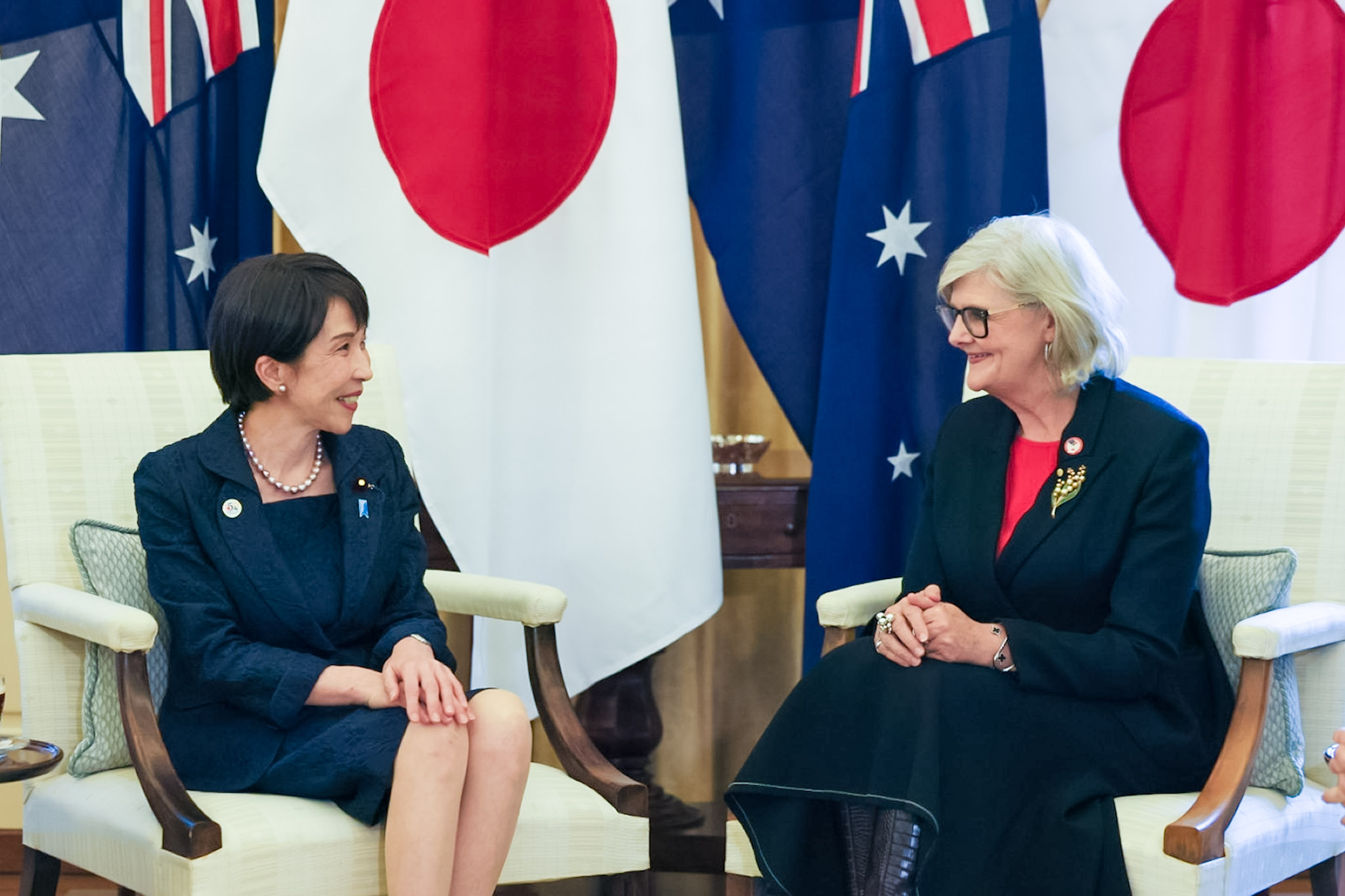 会见联邦总督萨曼莎·莫斯廷的高市首相7