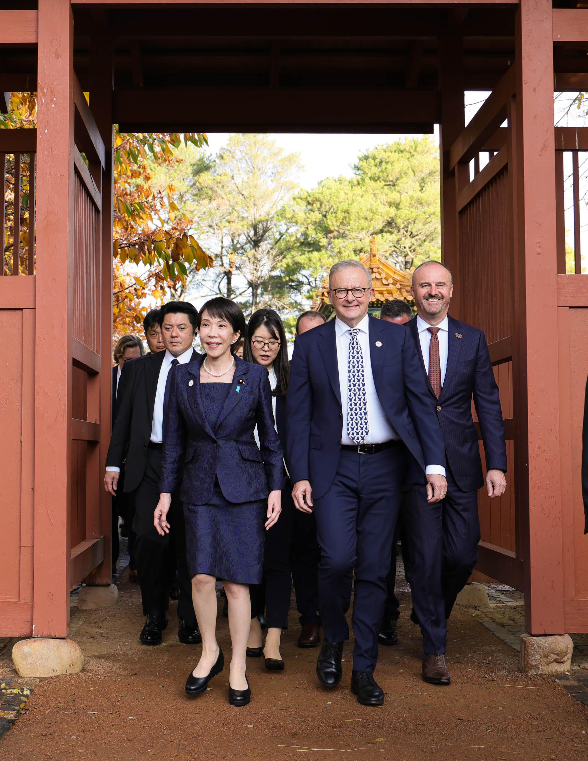 高市首相出席献花仪式1