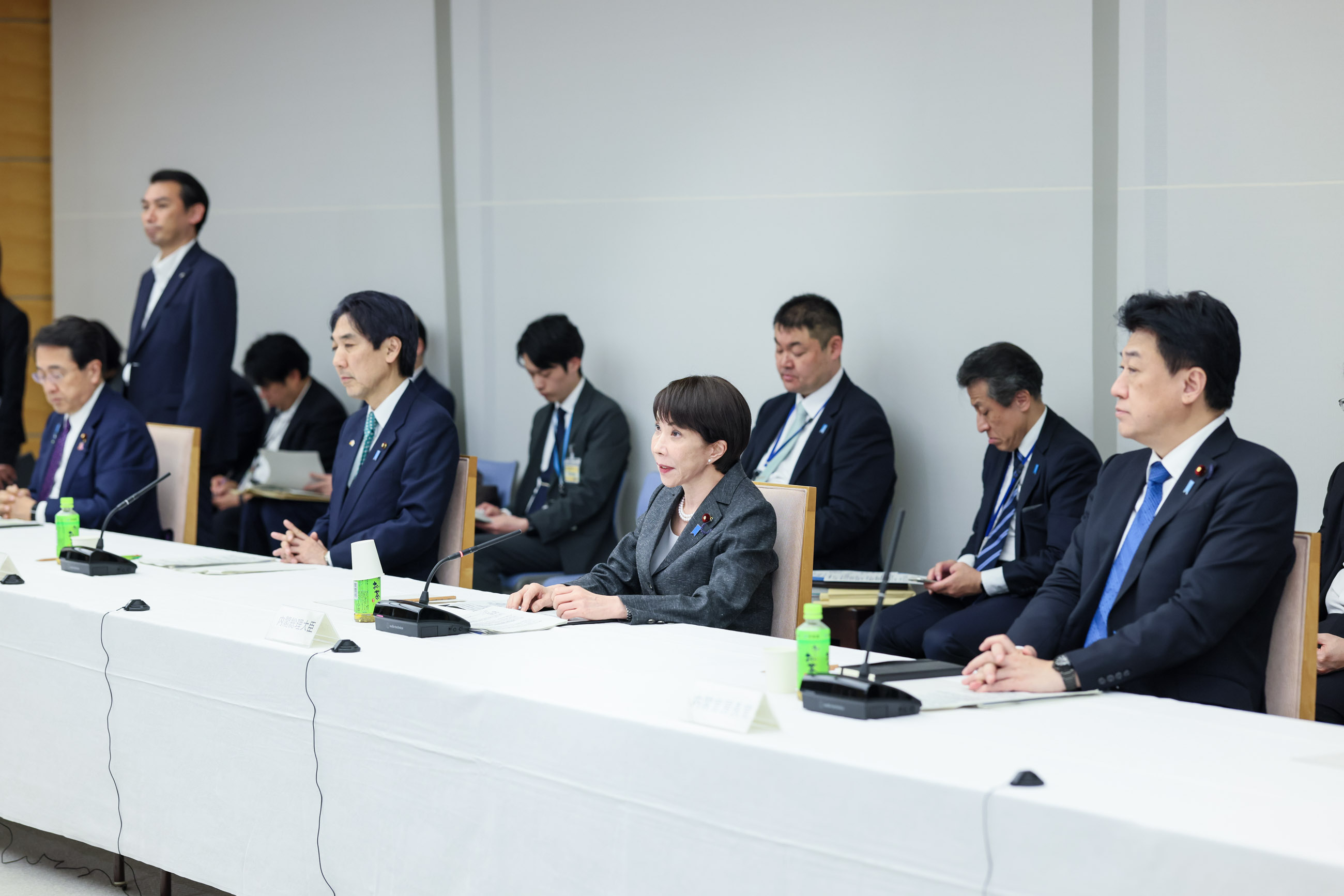 高市首相总结会议1